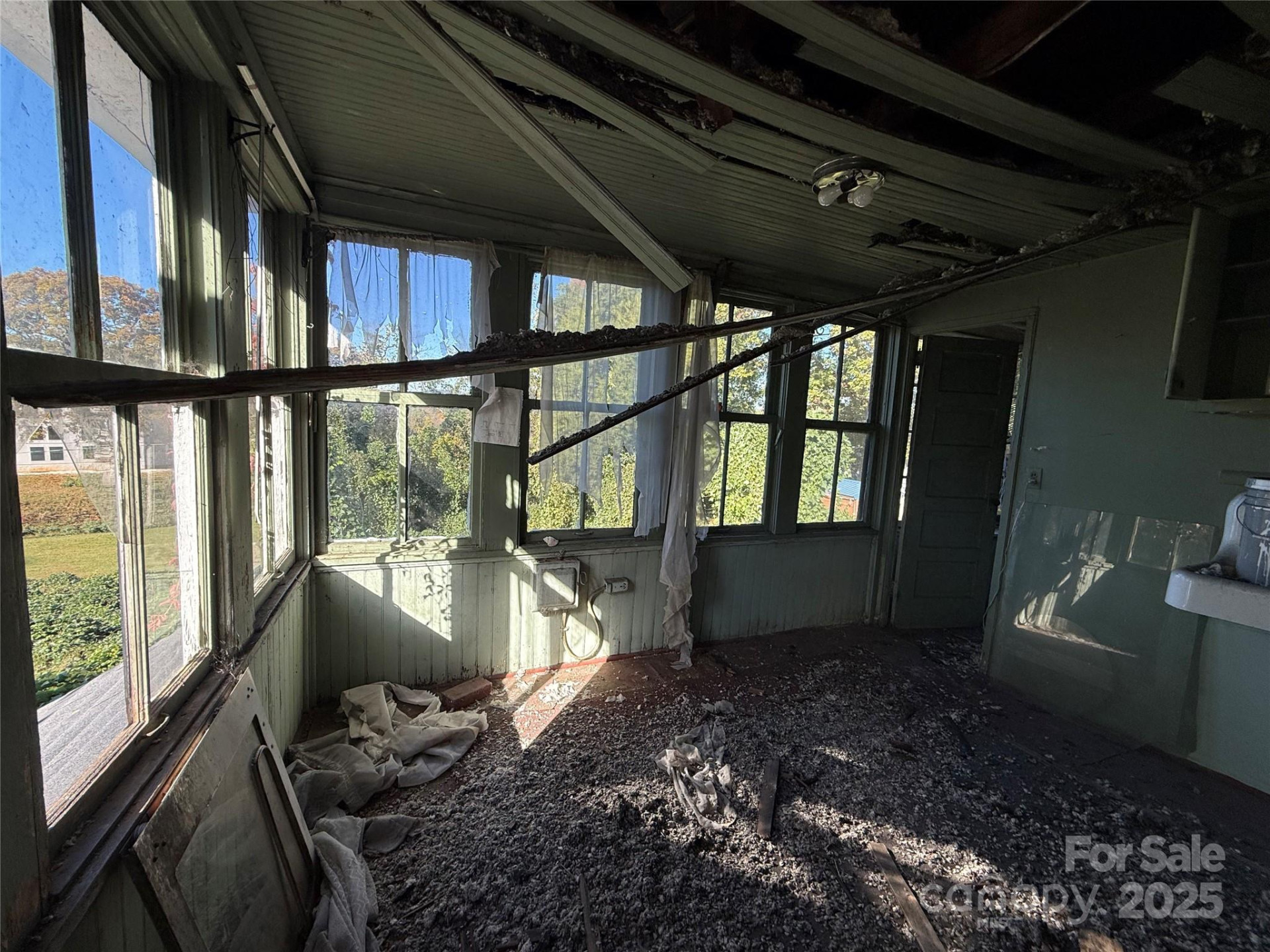 289 French Broad Avenue - Photo 28