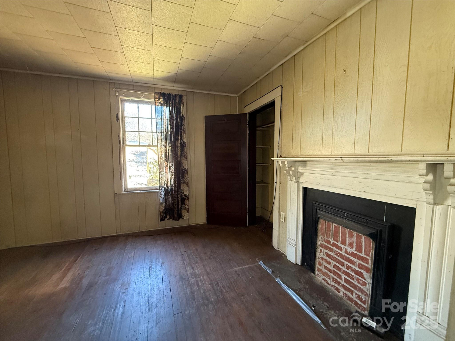 289 French Broad Avenue - Photo 31