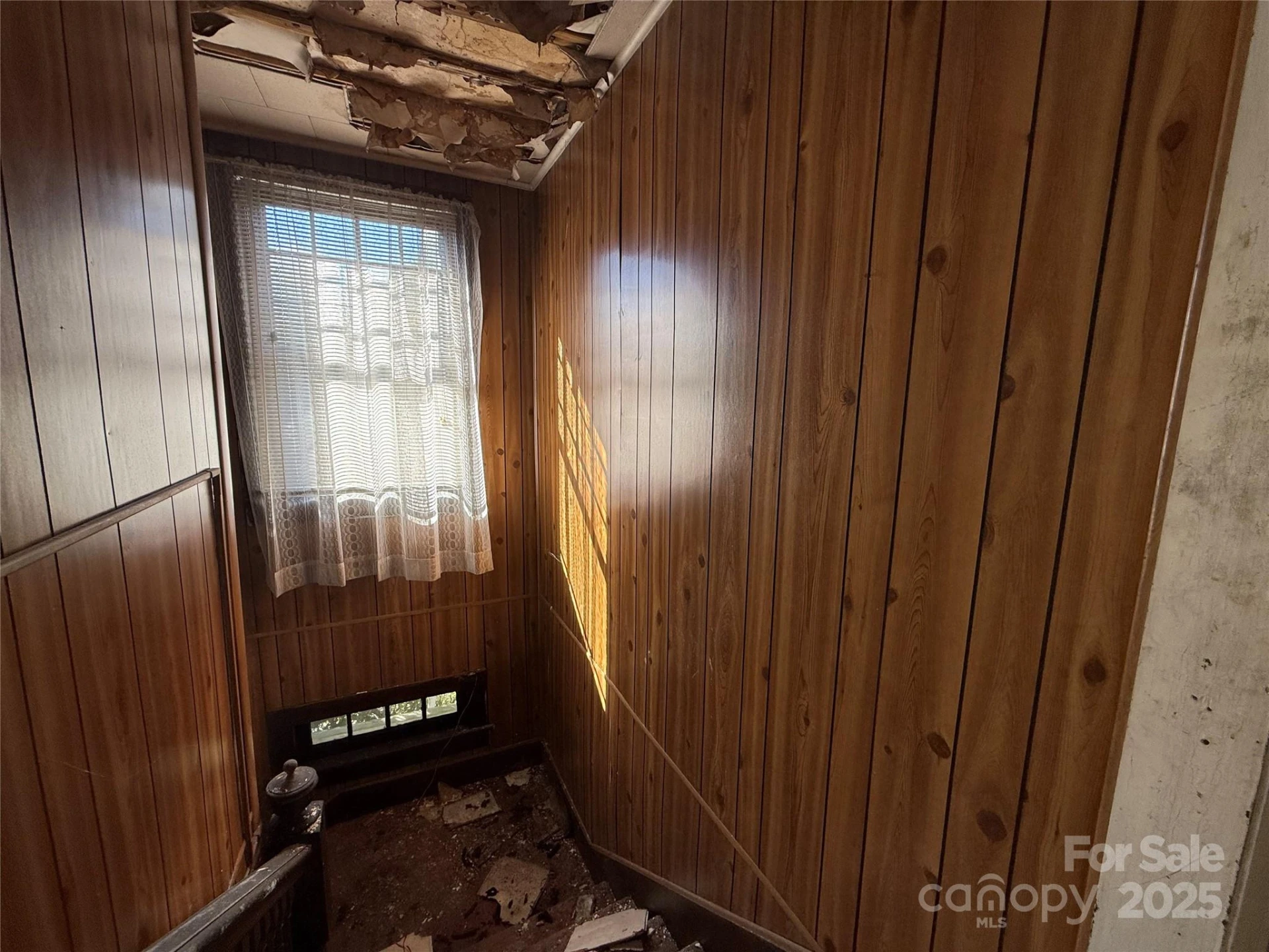 289 French Broad Avenue - Photo 35