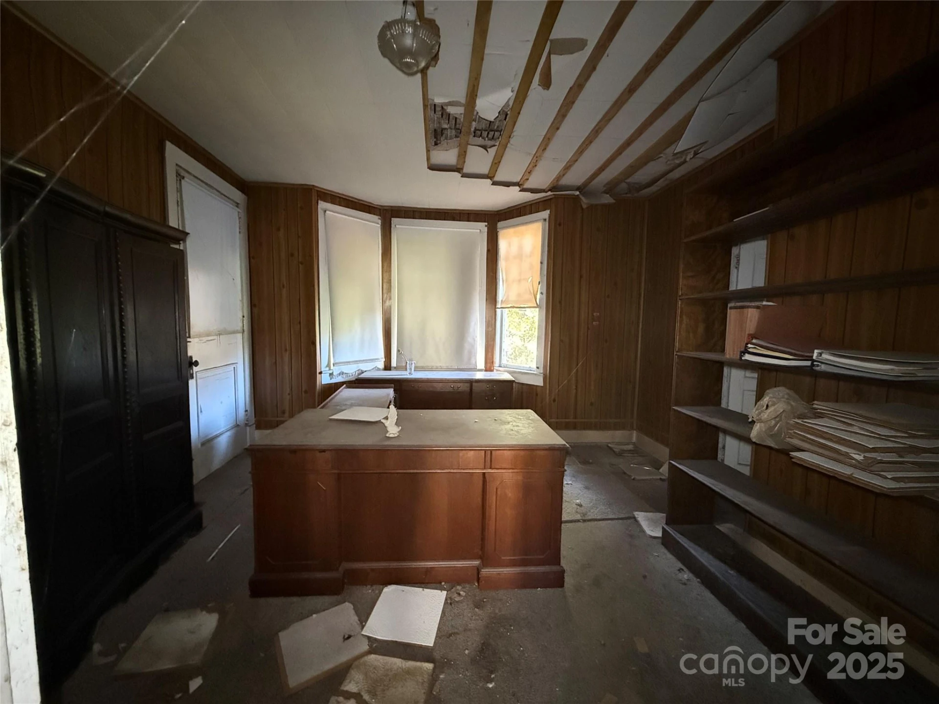 289 French Broad Avenue - Photo 10