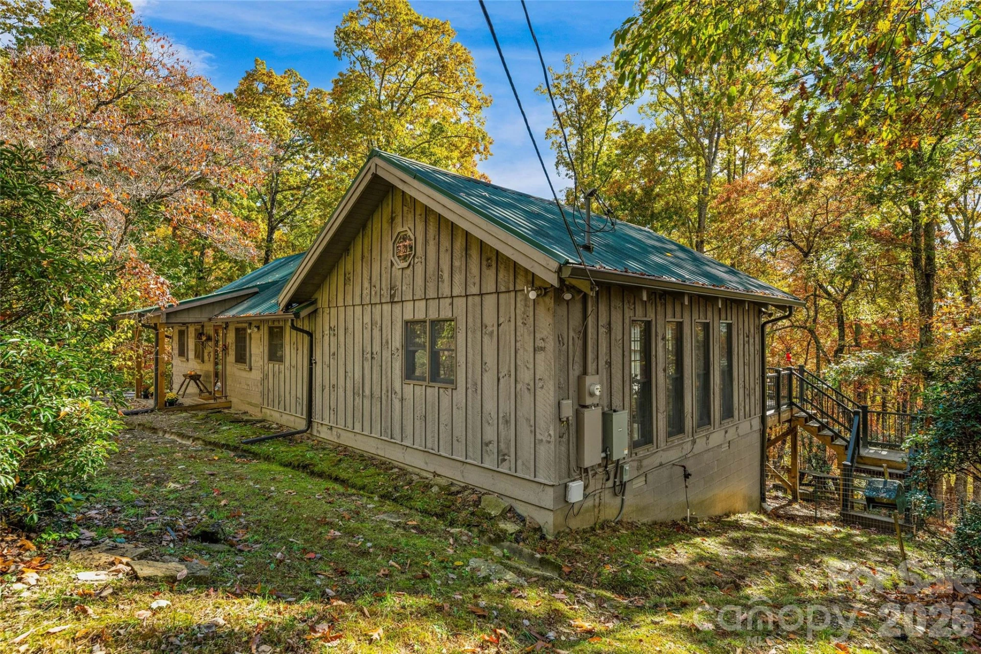 499 Poplar Drive - Photo 2