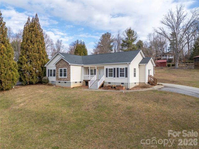 97 Meadowview Drive, Saluda, NC, 28773