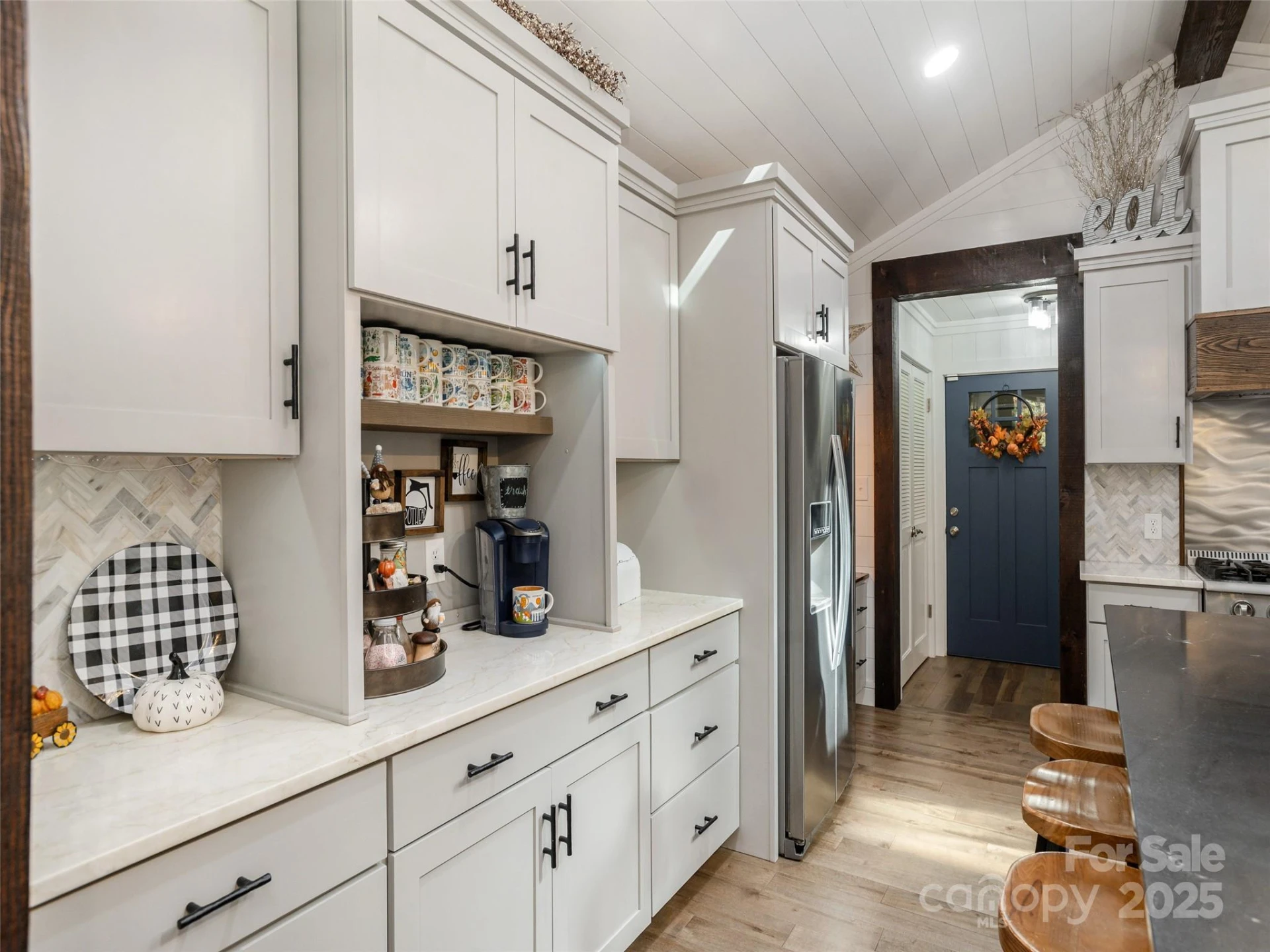 1320 Campbell Drive - Photo 17