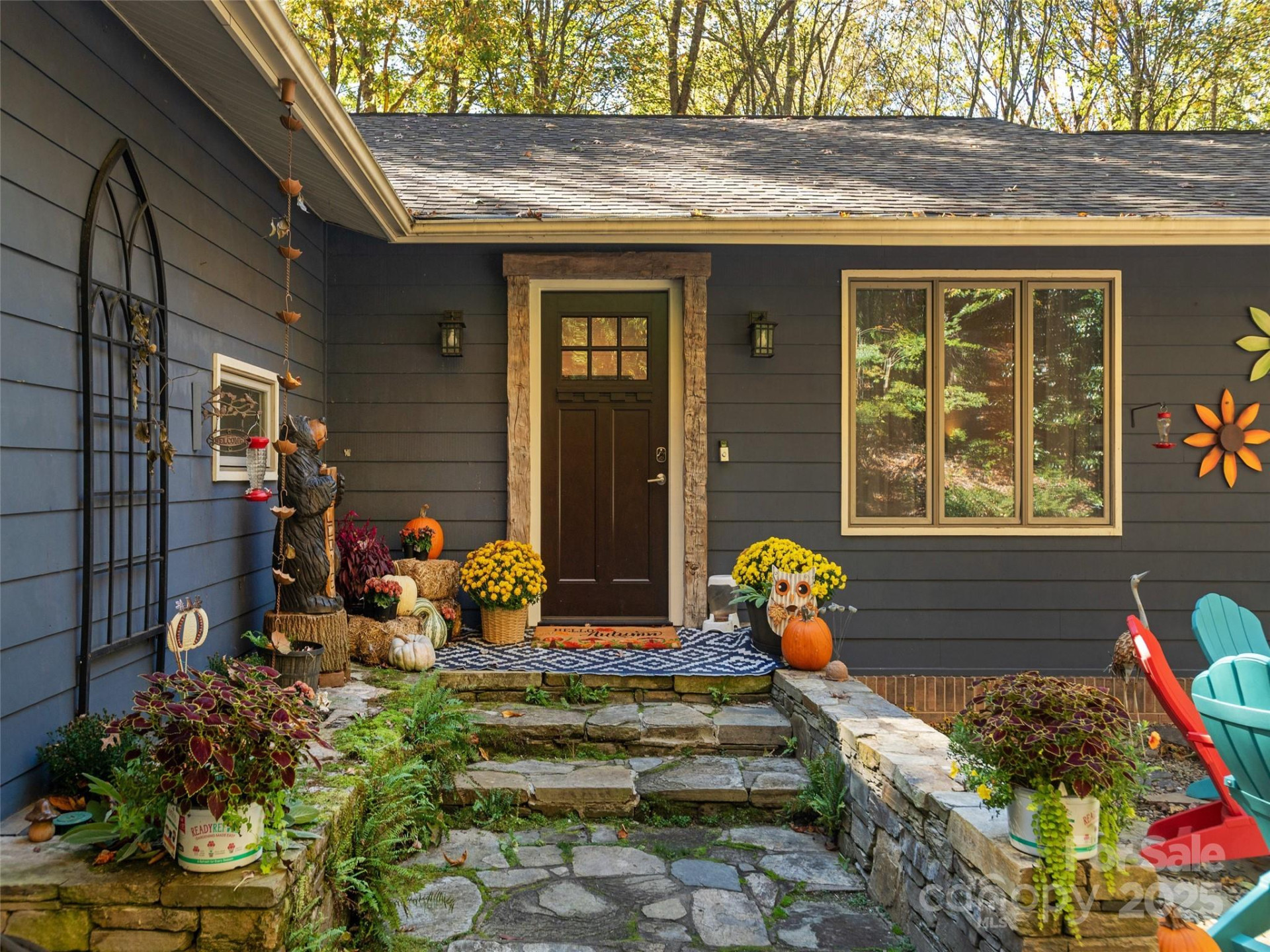 1320 Campbell Drive - Photo 4