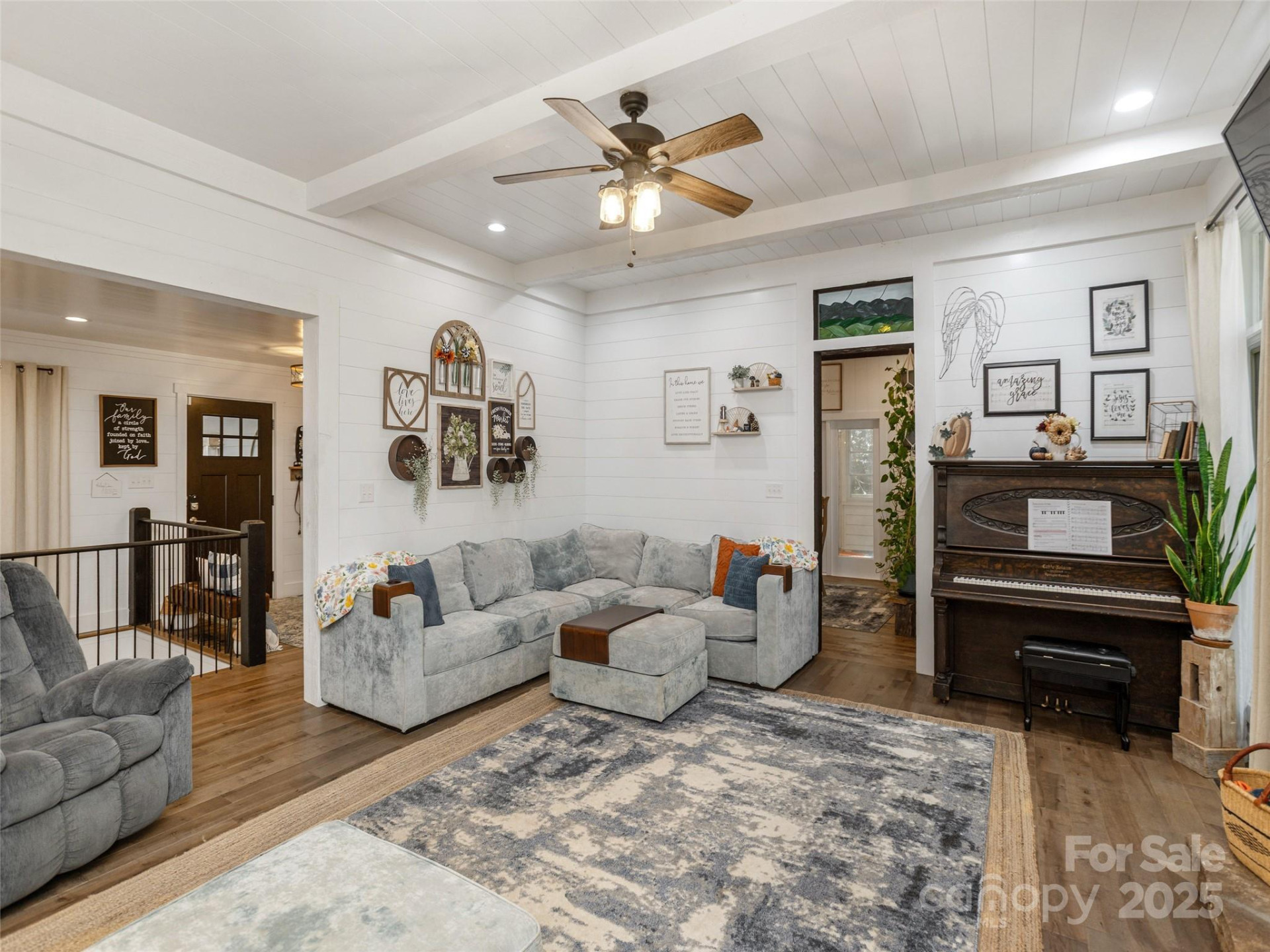 1320 Campbell Drive - Photo 9