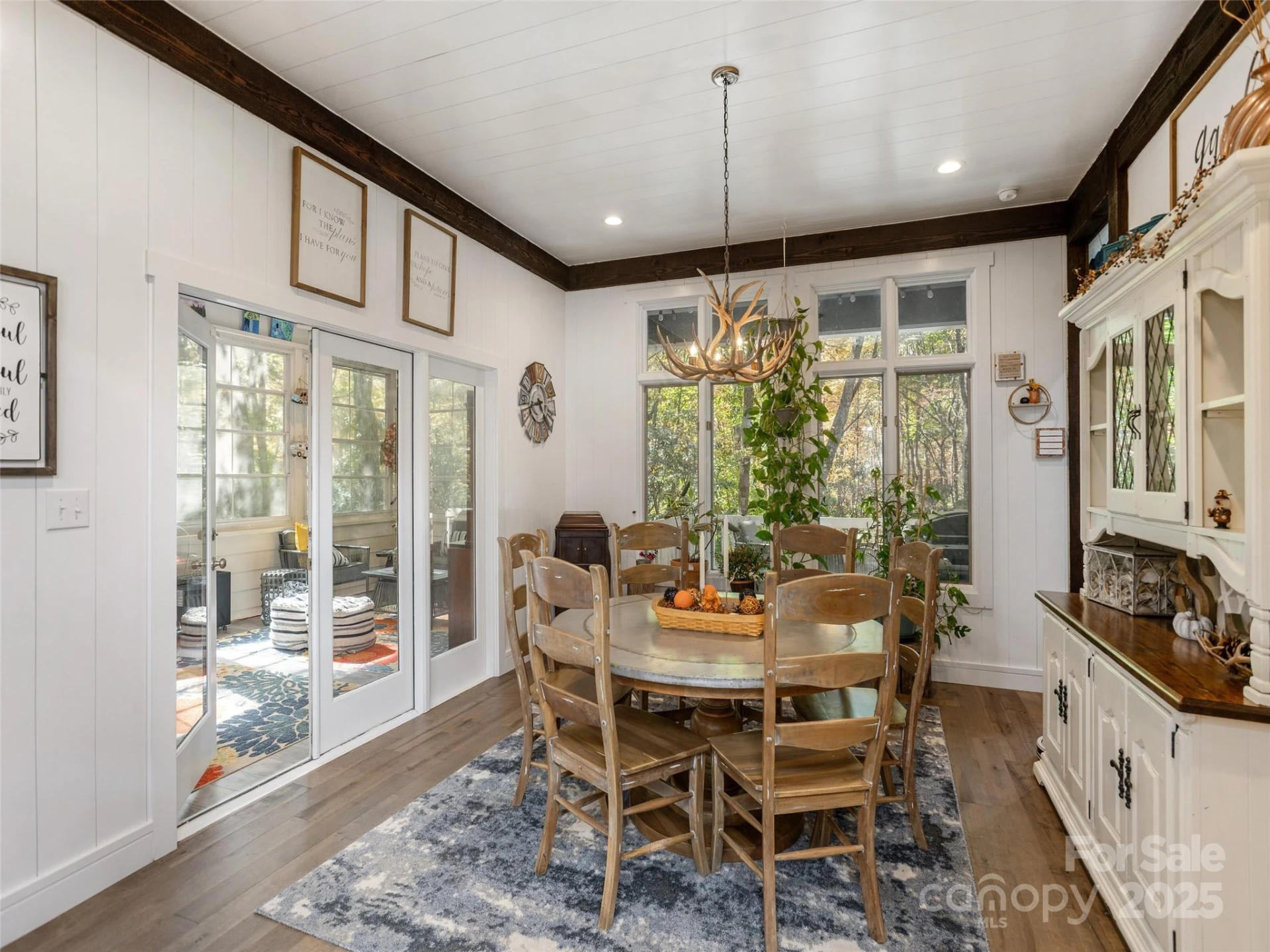 1320 Campbell Drive - Photo 10