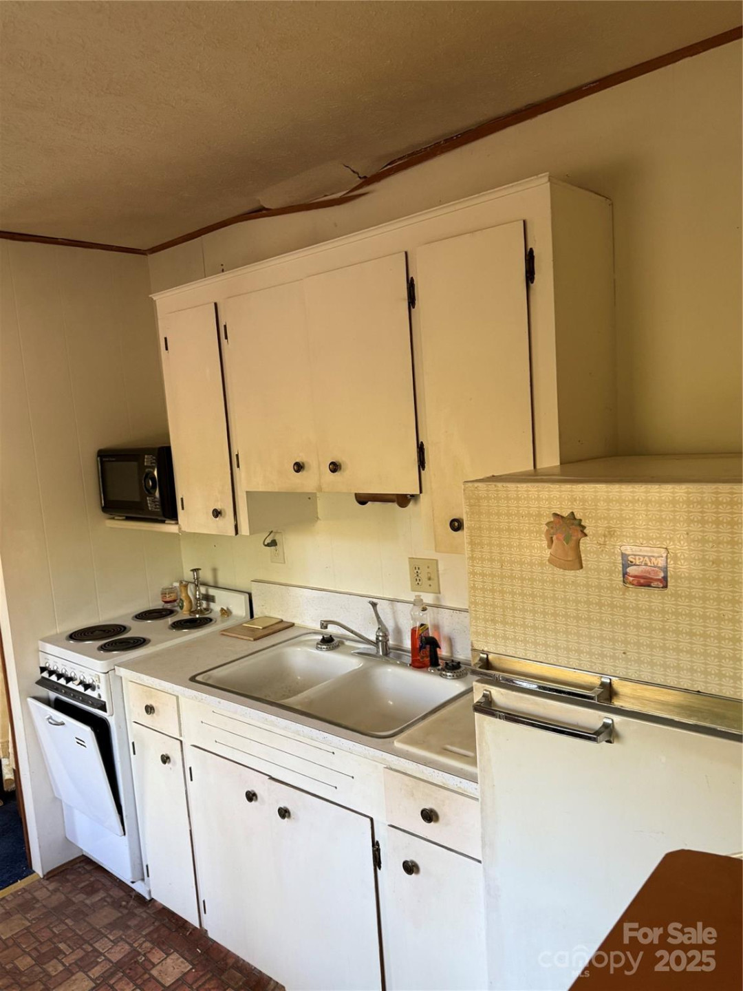 202 Lyndhurst Drive - Photo 8