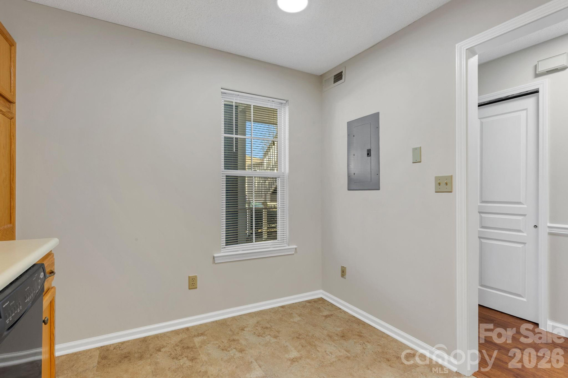 4603 Breakers Lane - Photo 4