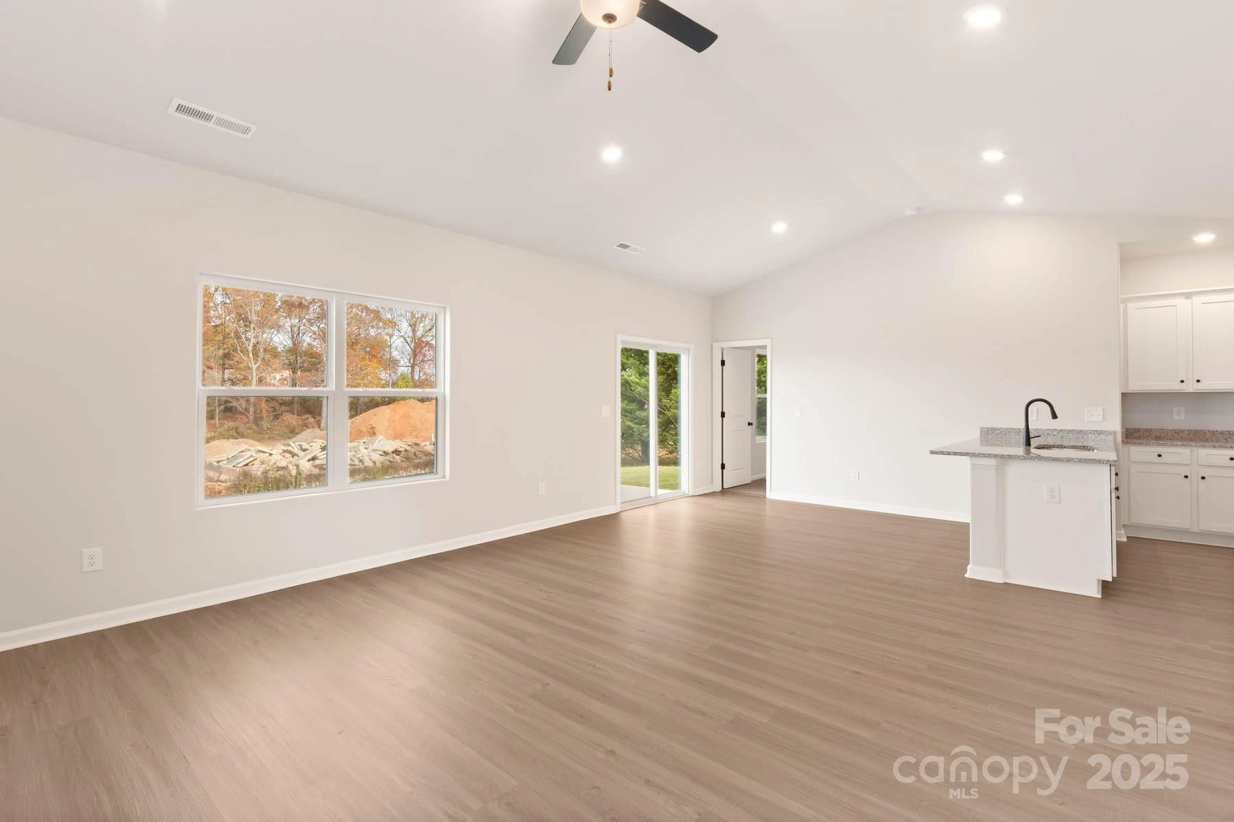 3337 Strong Box Lane - Photo 4