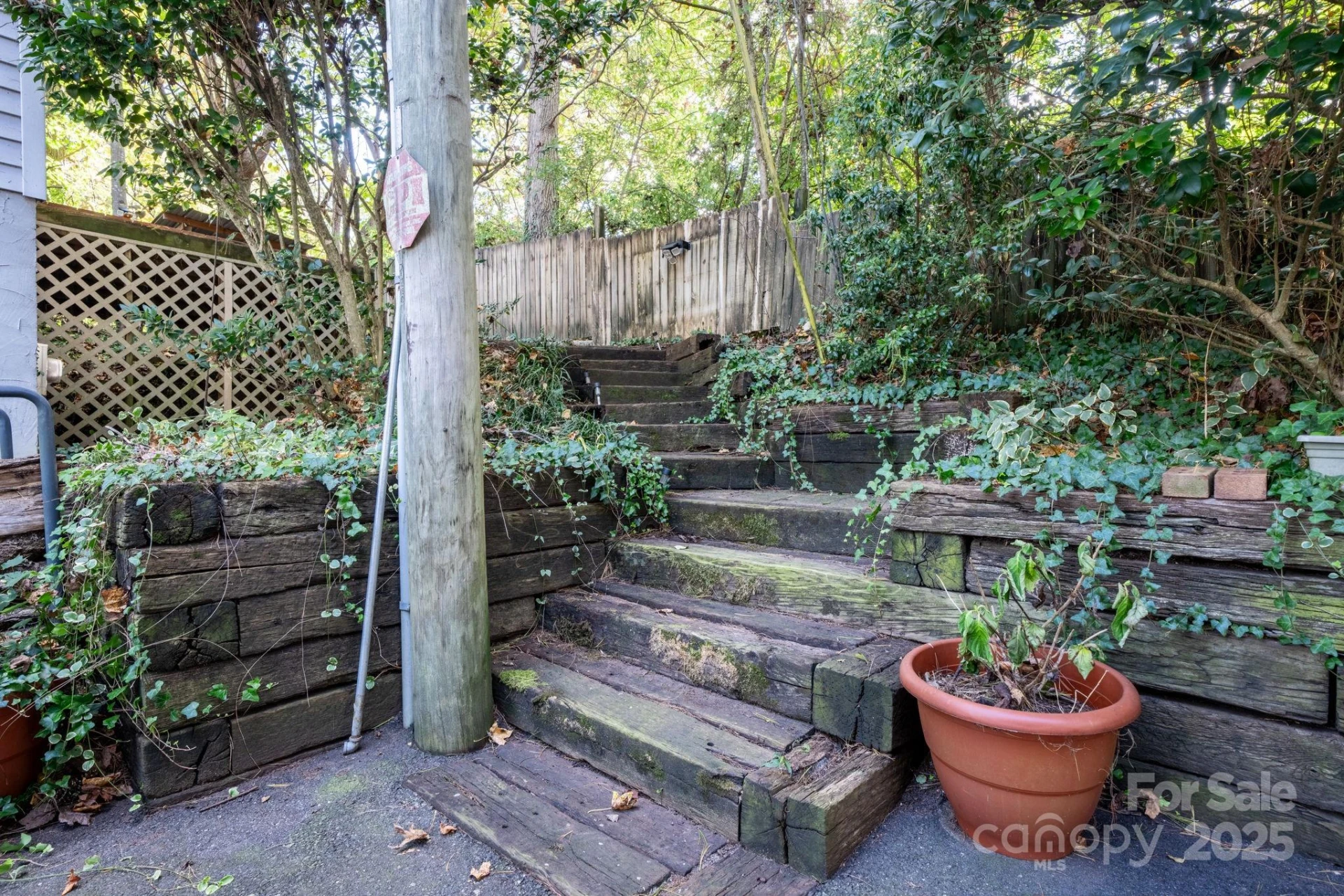 820 Peacehaven Place - Photo 16