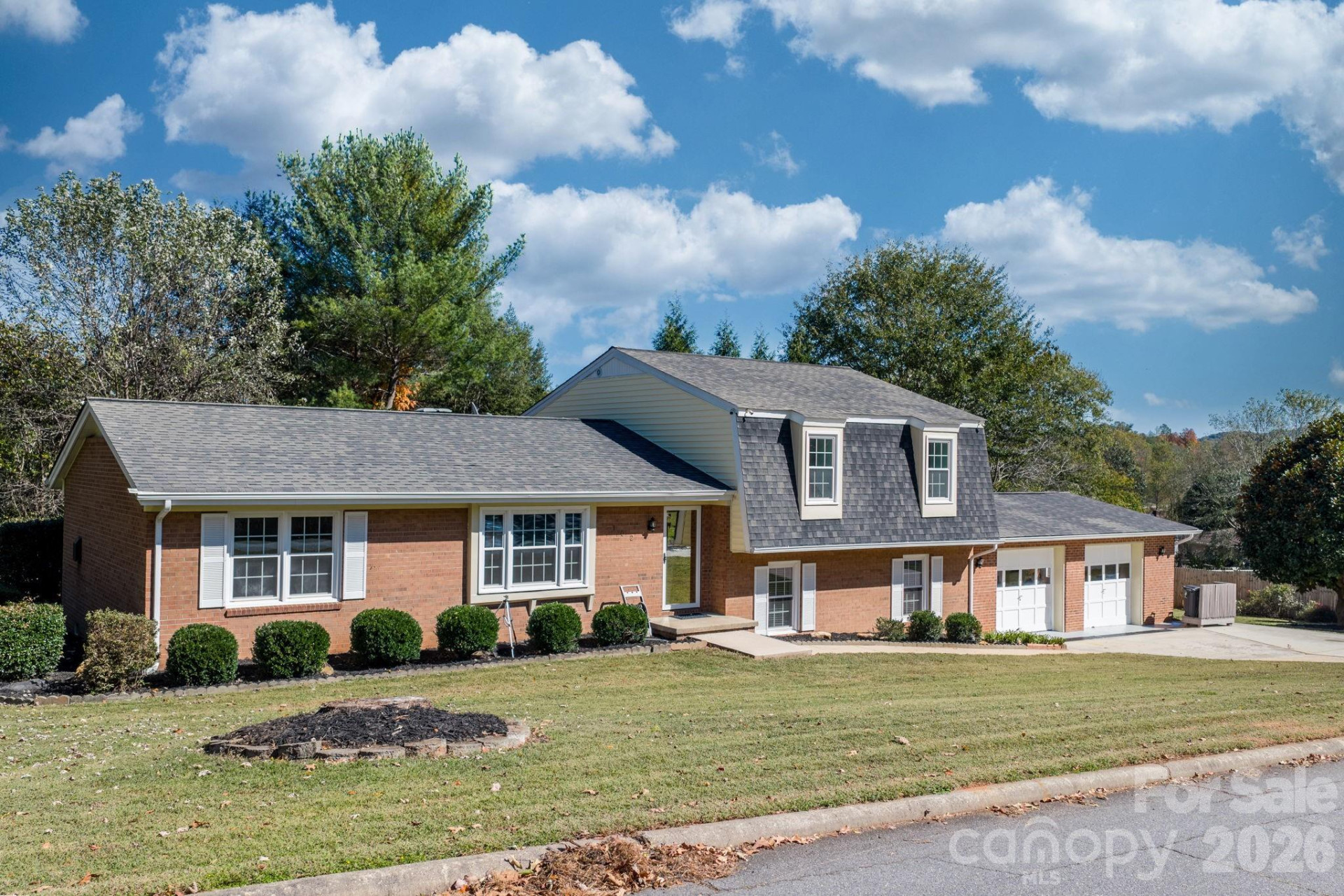 102 Castlegate Drive - Photo 11