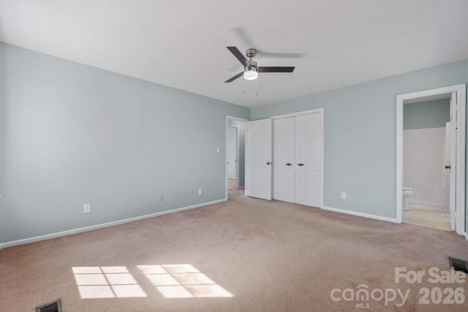 102 Castlegate Drive - Photo 17