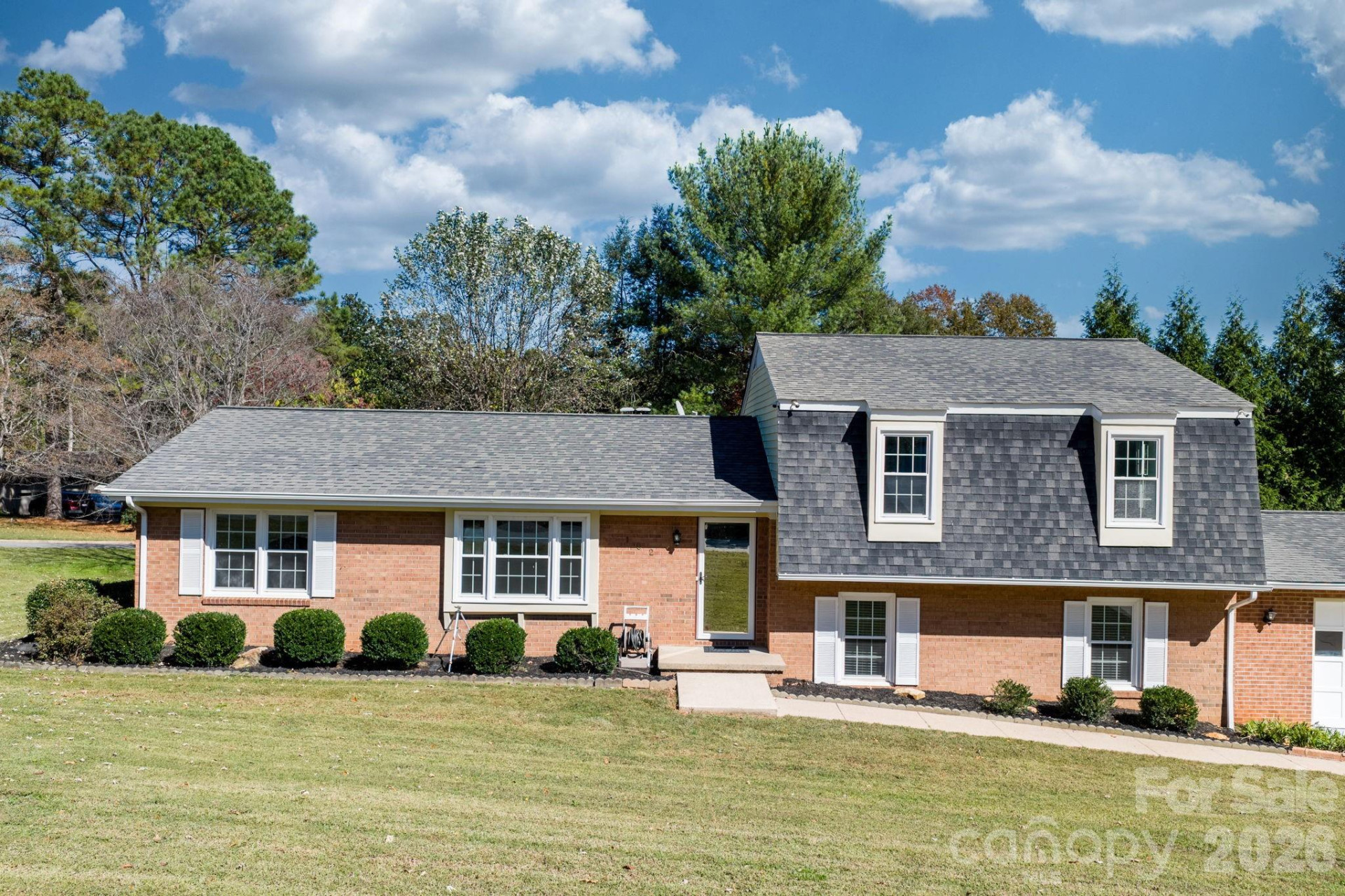 102 Castlegate Drive - Photo 9