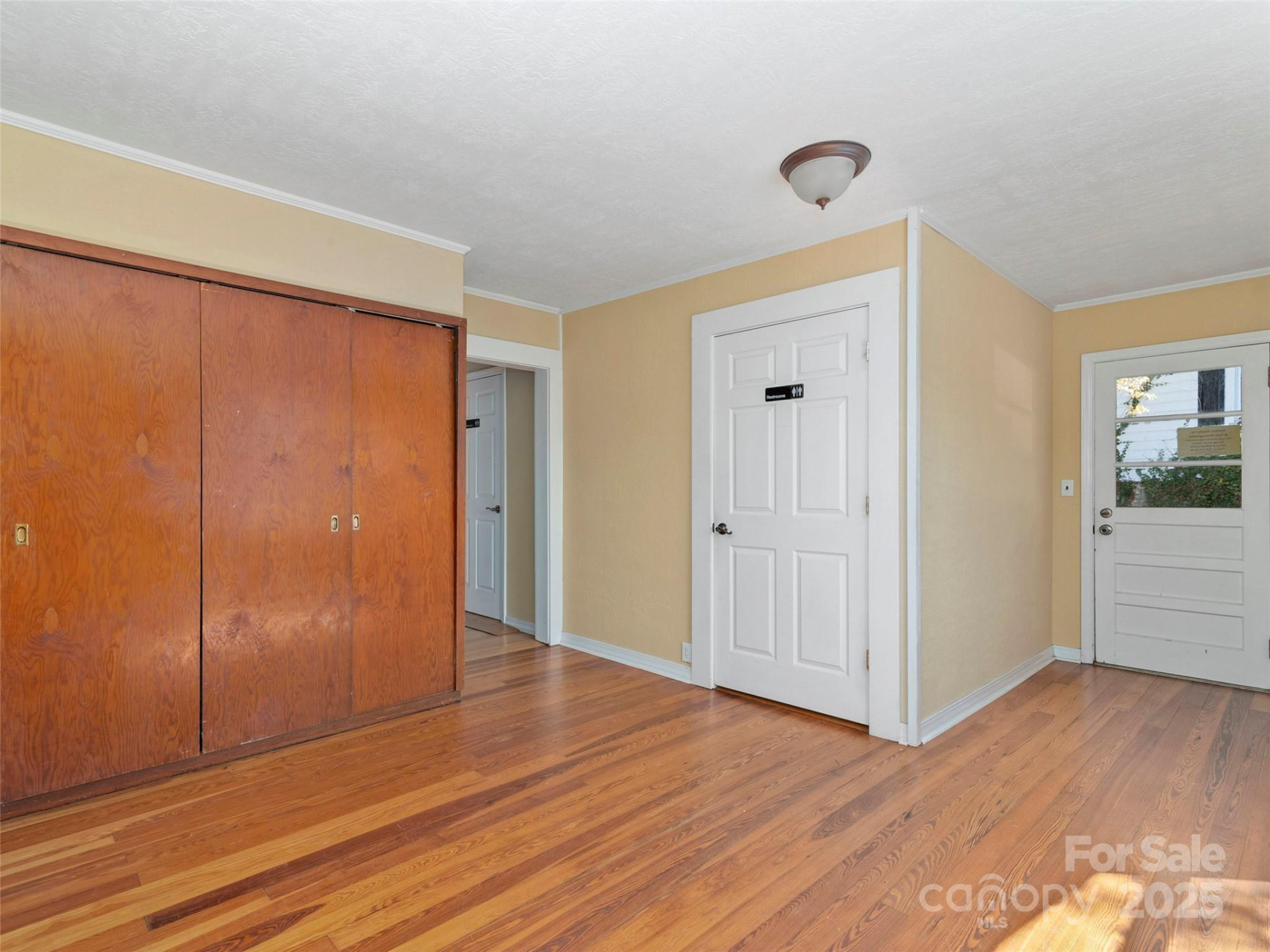 99 Walnut Street - Photo 8