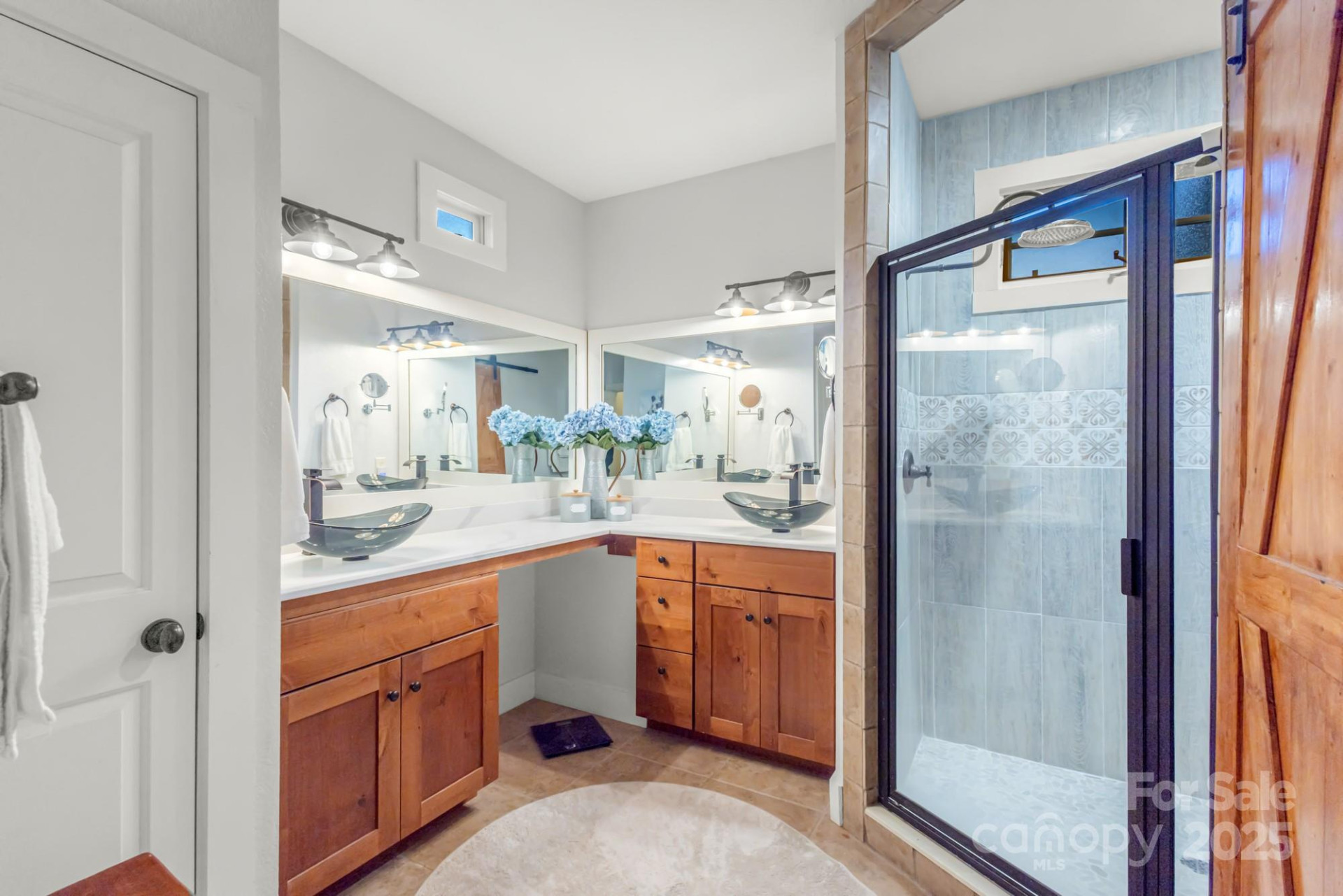 325 Hedgewood Drive - Photo 18