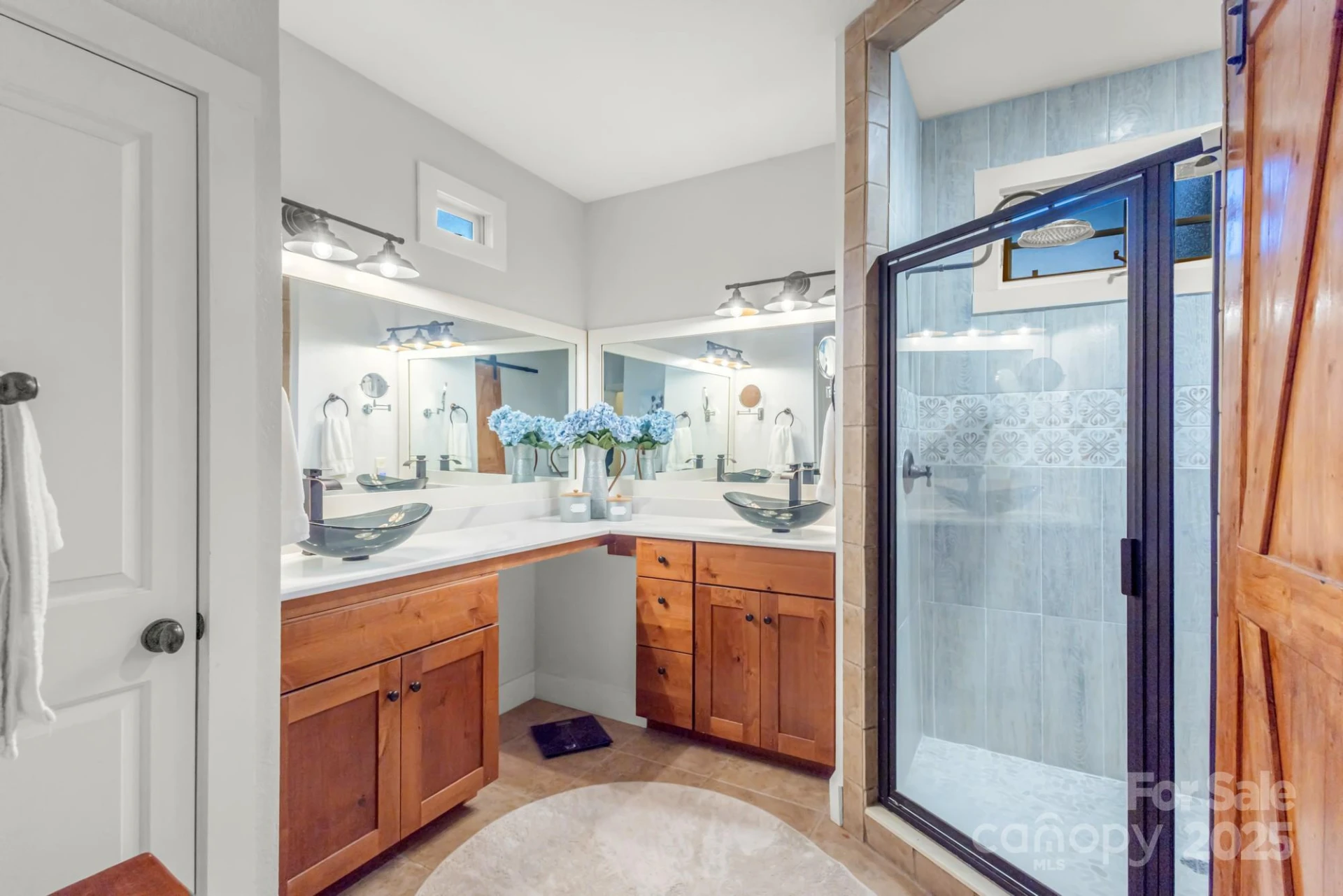 325 Hedgewood Drive - Photo 18
