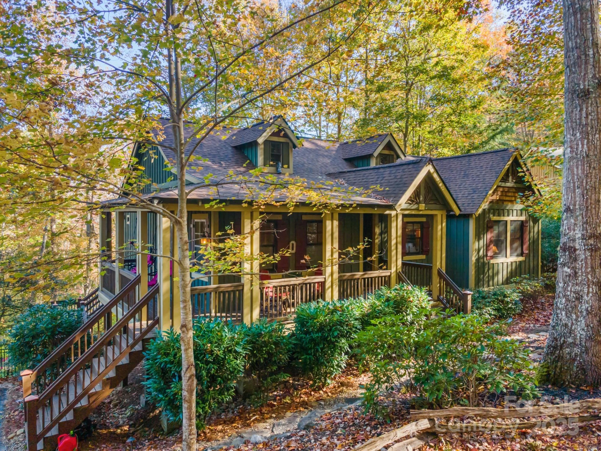 325 Hedgewood Drive - Photo 3