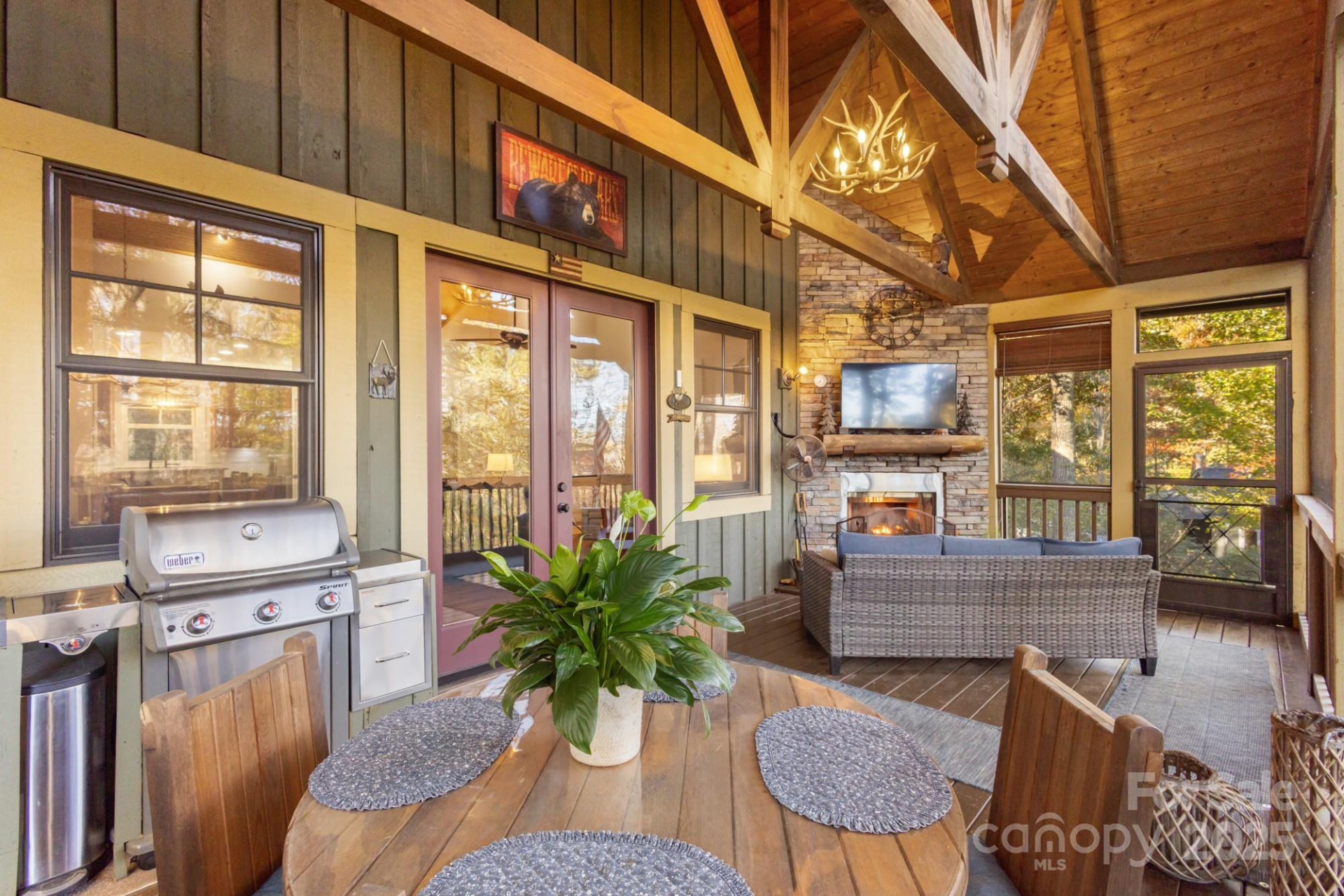 325 Hedgewood Drive - Photo 22