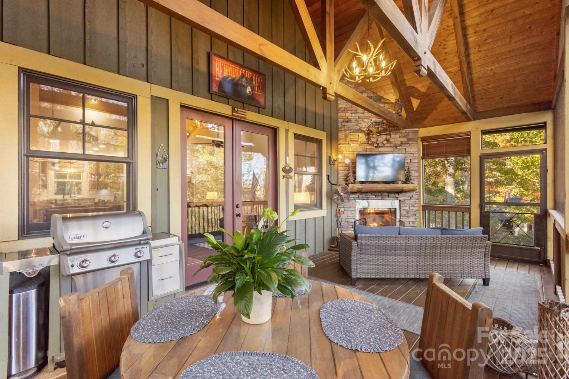 325 Hedgewood Drive - Photo 22