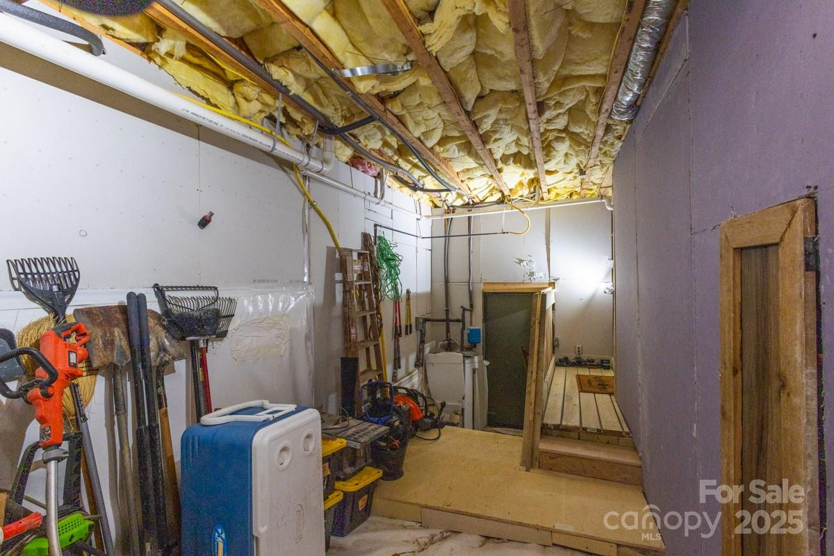 325 Hedgewood Drive - Photo 37