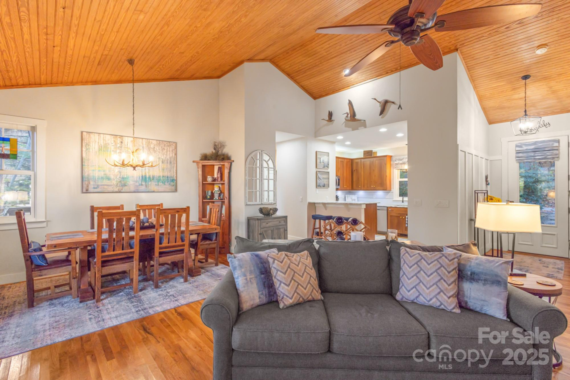 325 Hedgewood Drive - Photo 10