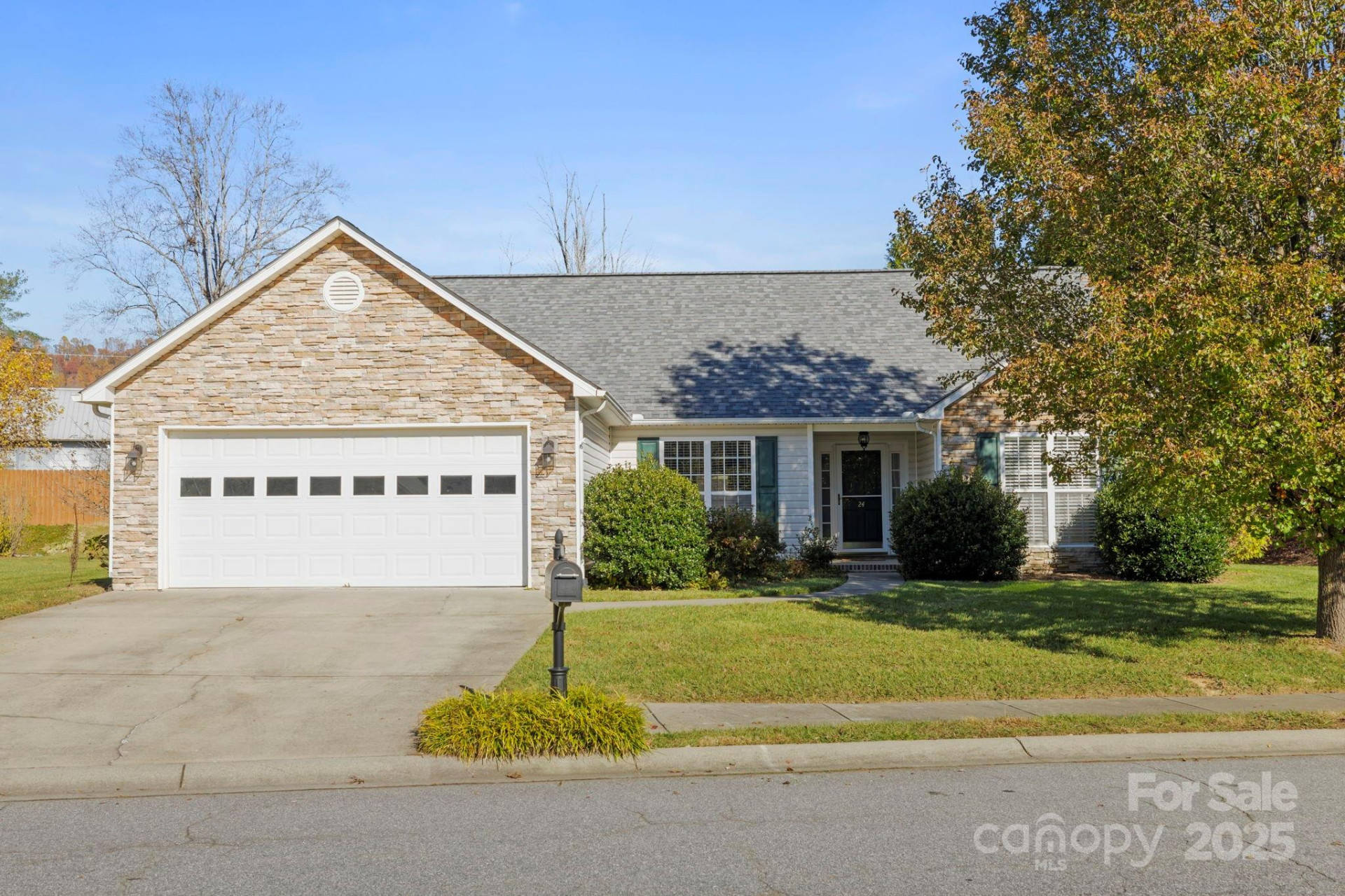 24 Meadow Pathway Drive