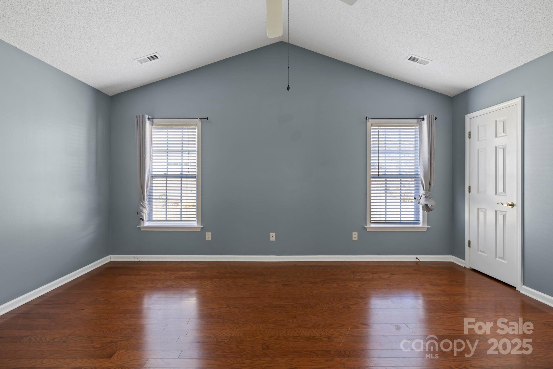 24 Meadow Pathway Drive - Photo 16