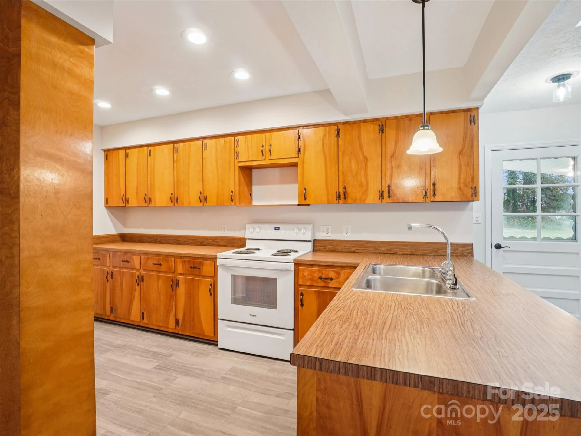 34 Parkview Drive - Photo 7