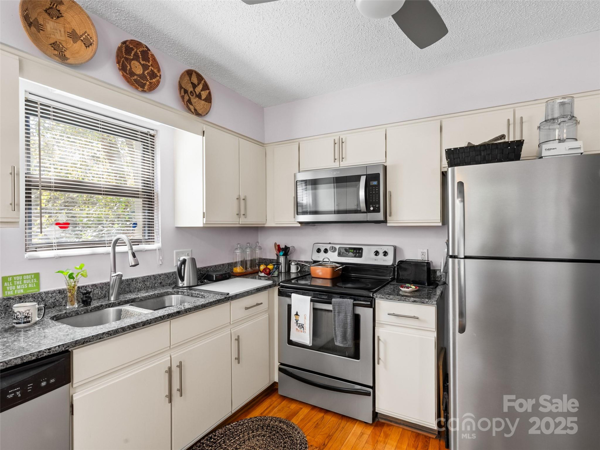 3901 Trinity Court - Photo 10