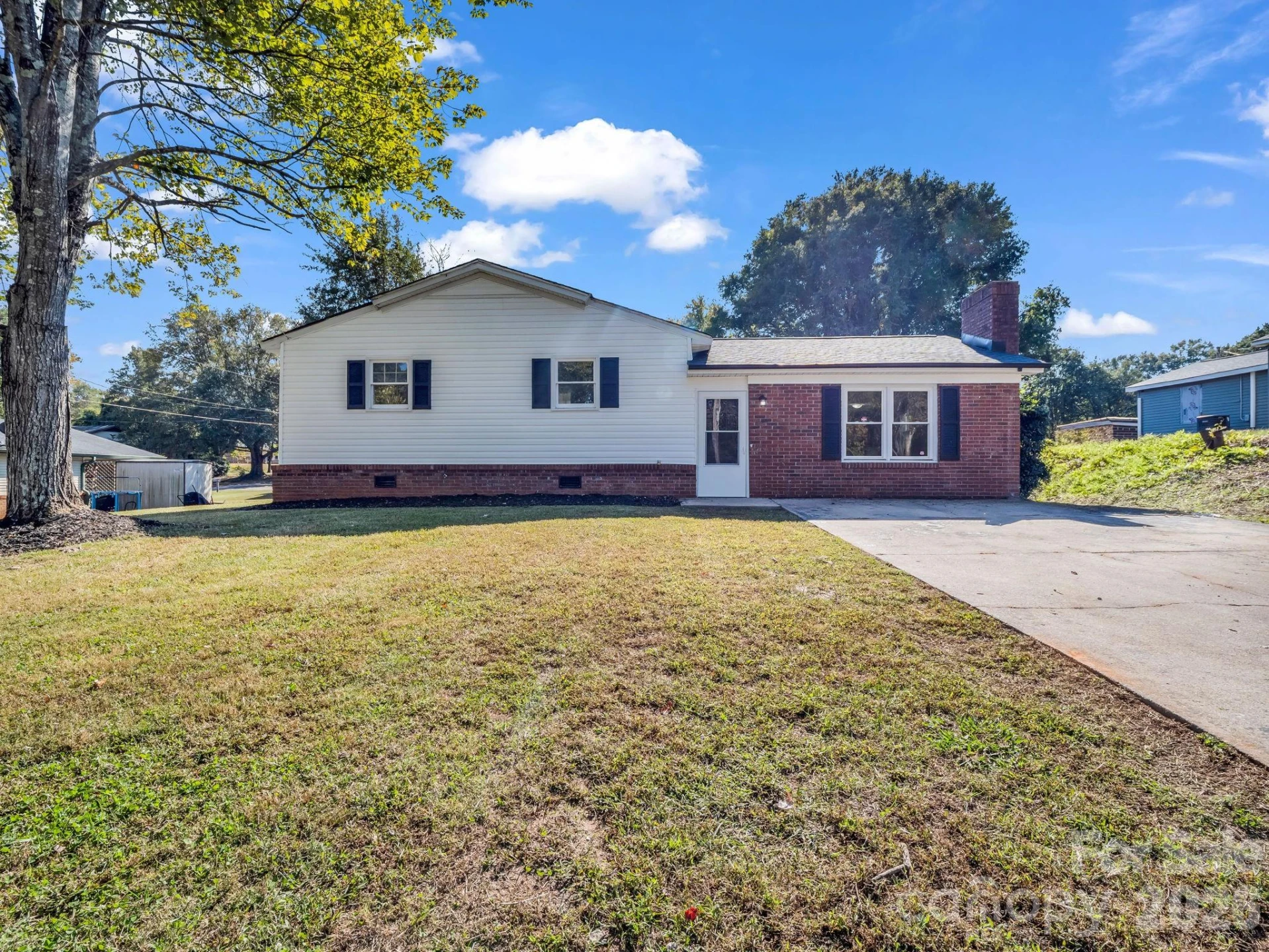 183 Caldwell Street - Photo 2