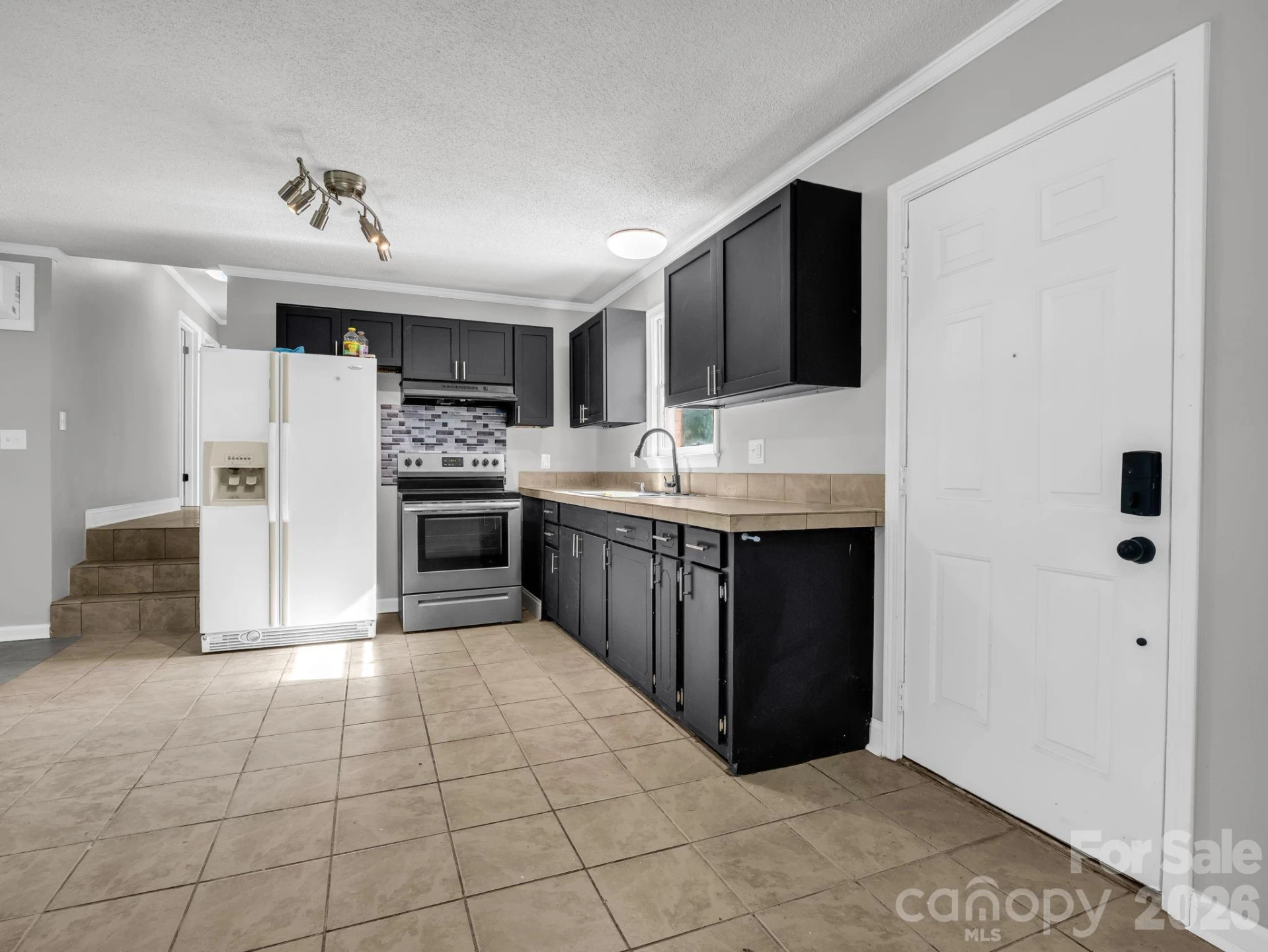 183 Caldwell Street - Photo 13