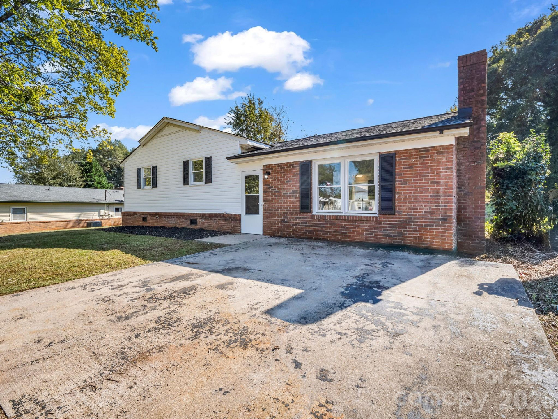 183 Caldwell Street - Photo 3