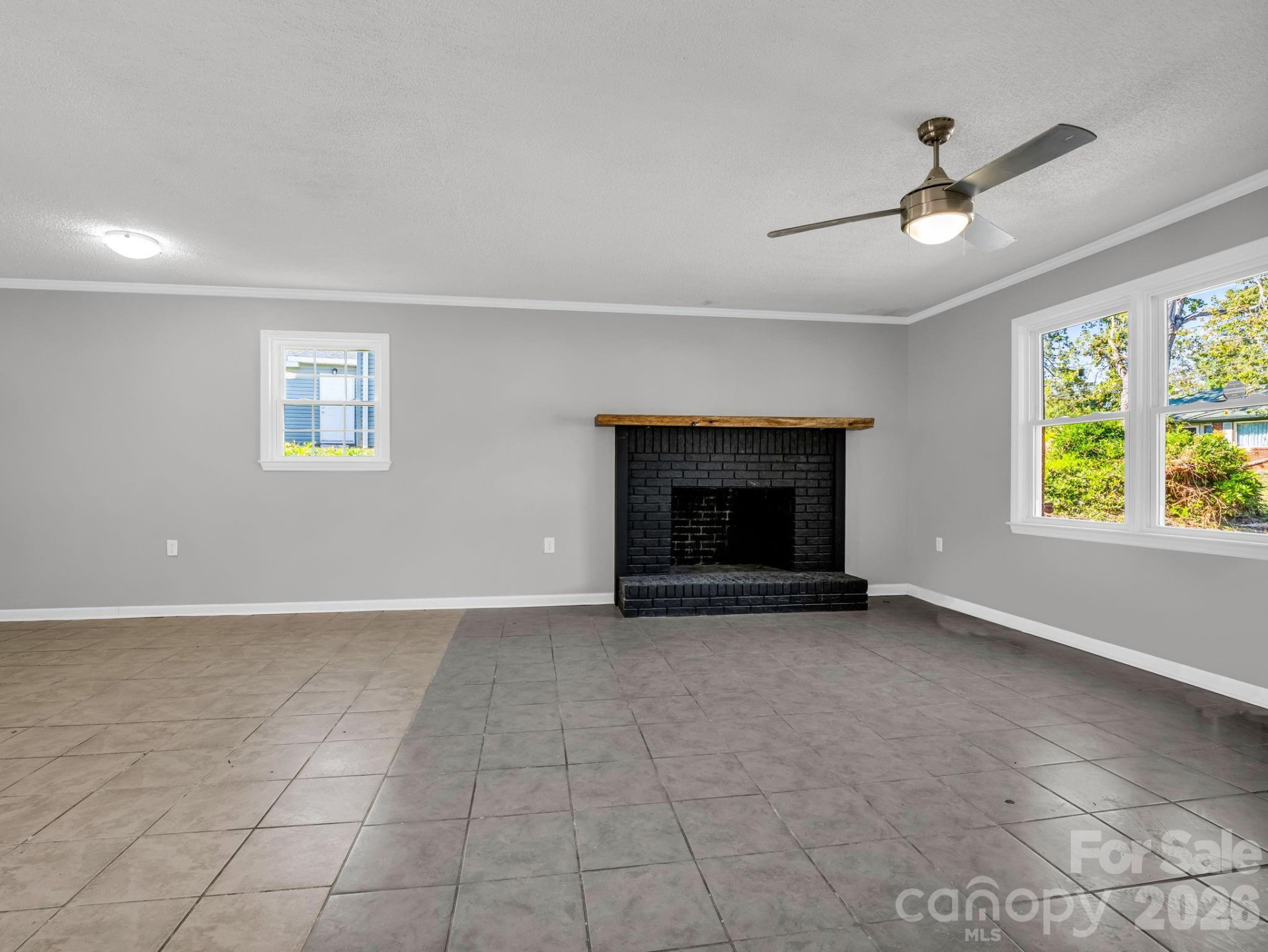 183 Caldwell Street - Photo 8