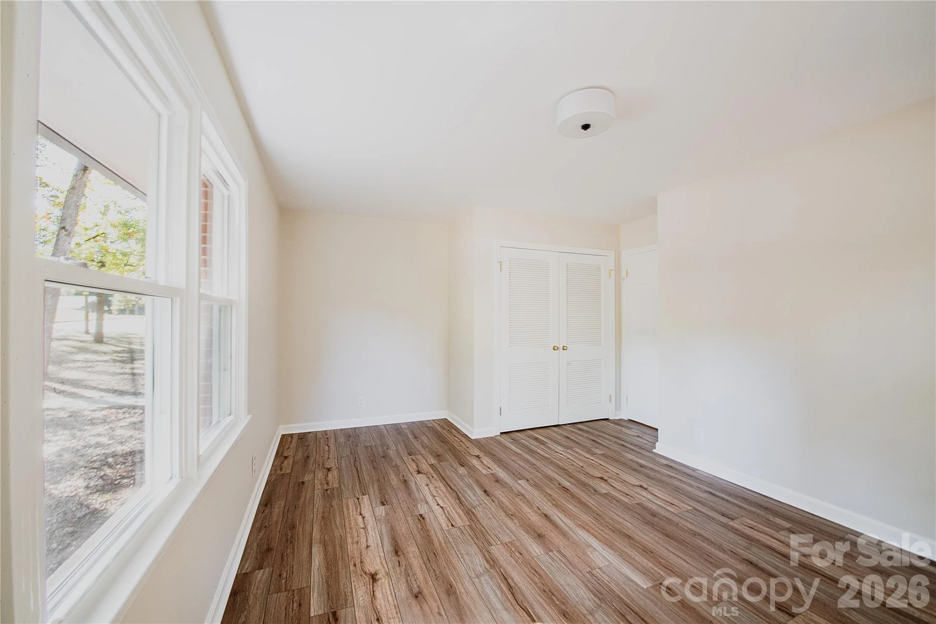 719 Avondale Avenue - Photo 37