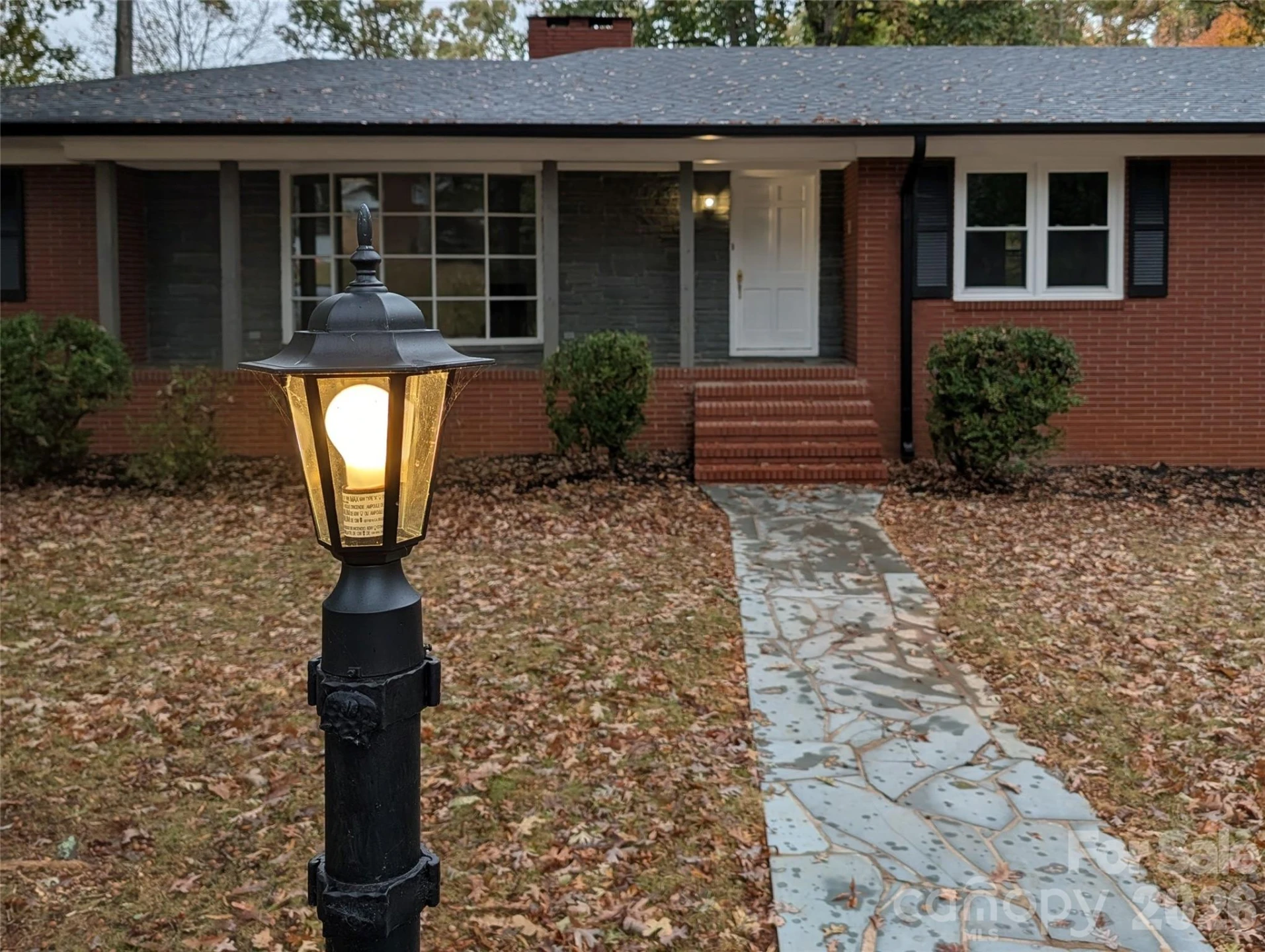 719 Avondale Avenue - Photo 5