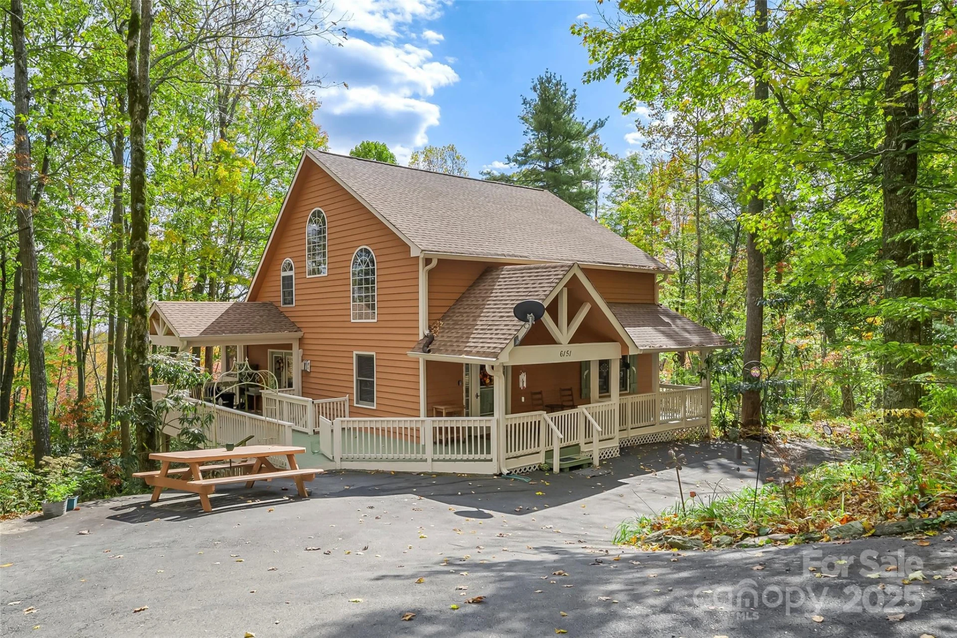6151 Hemlock Lane