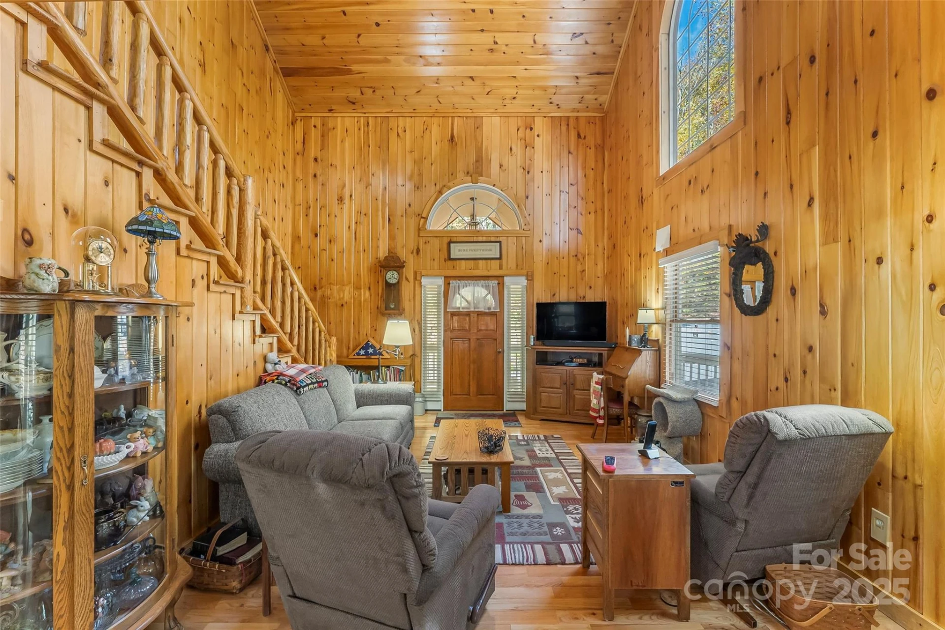 6151 Hemlock Lane - Photo 2