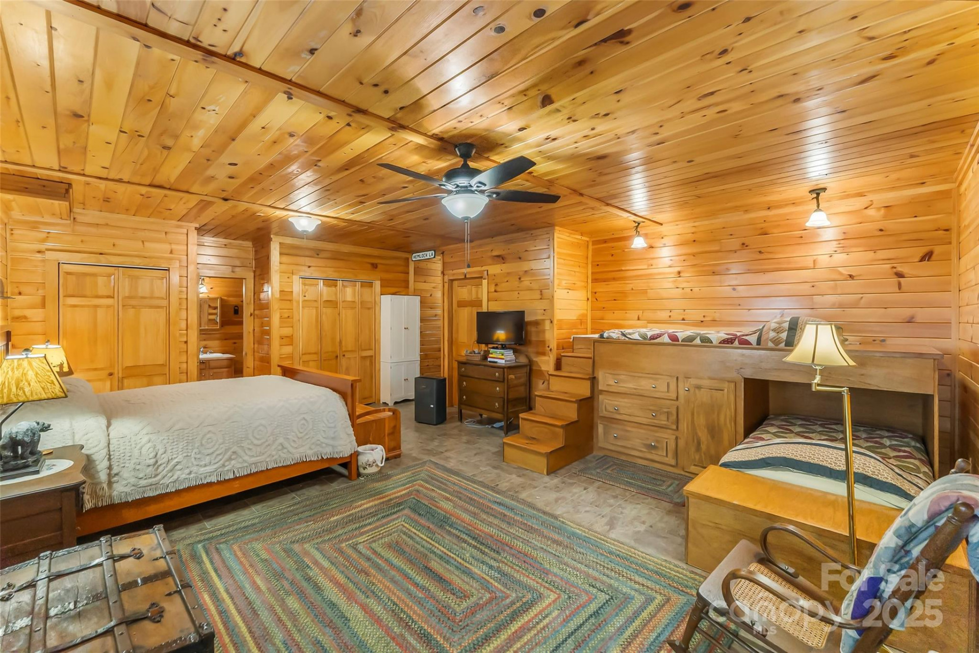 6151 Hemlock Lane - Photo 18