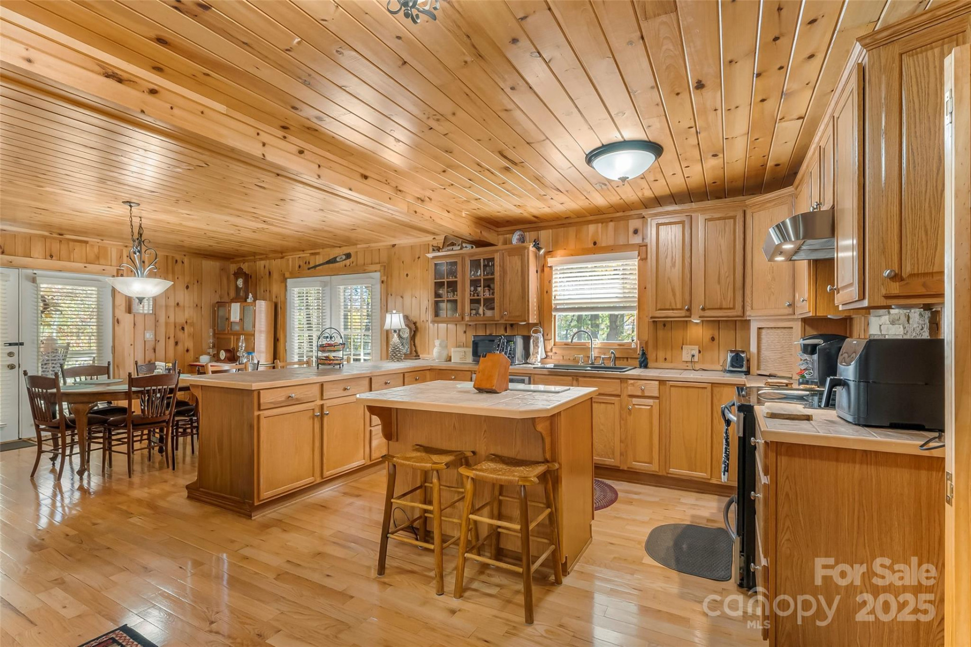 6151 Hemlock Lane - Photo 4