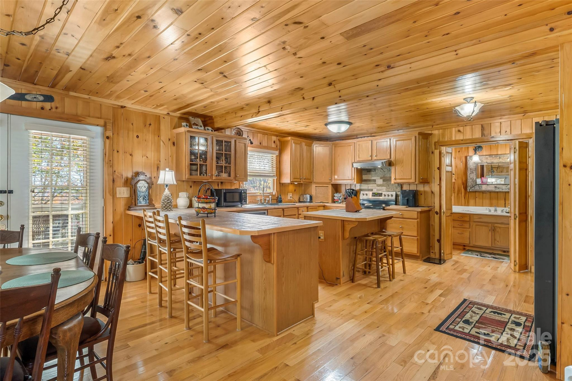 6151 Hemlock Lane - Photo 5