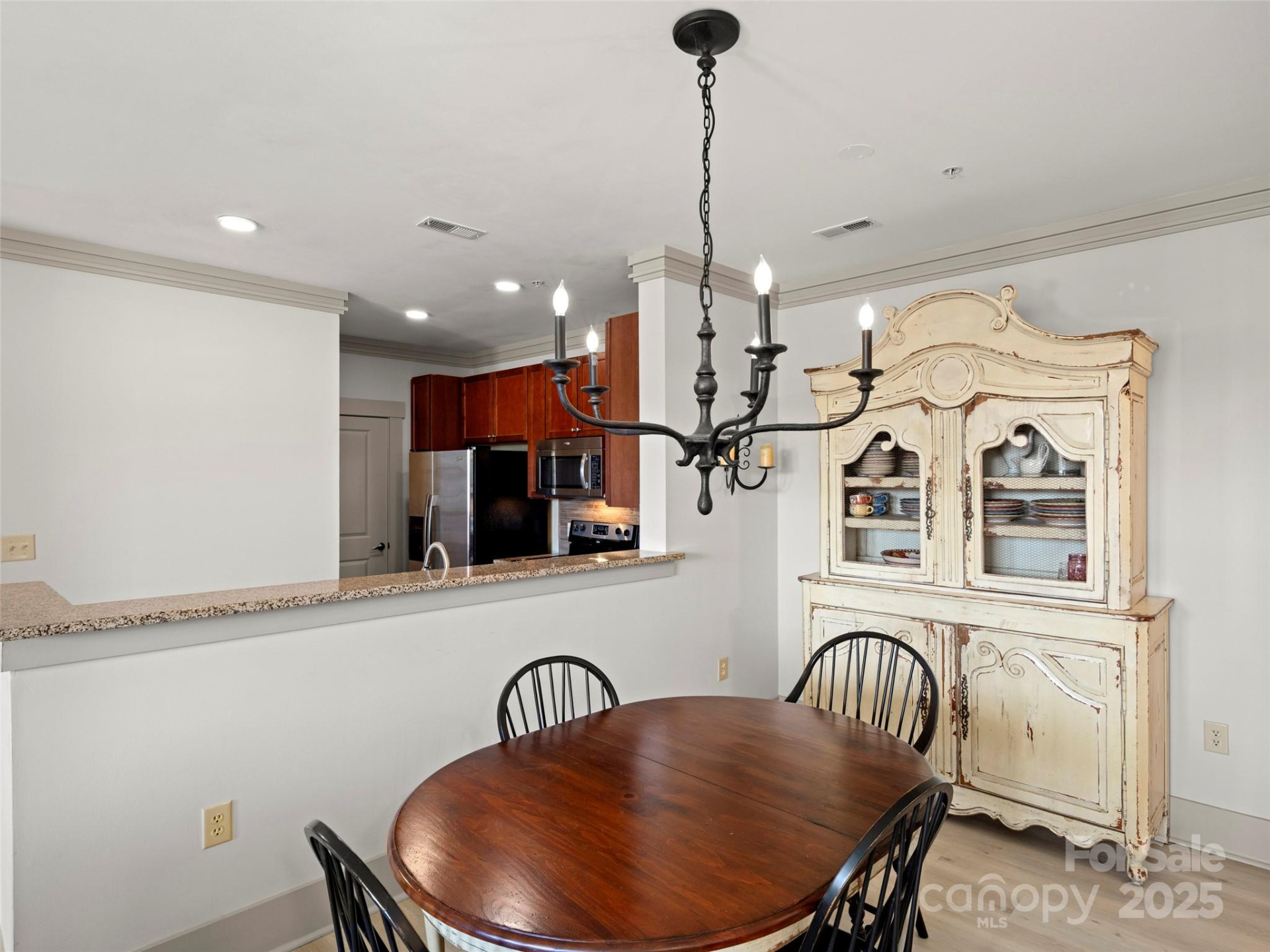 5 Farleigh Street #203 - Photo 8