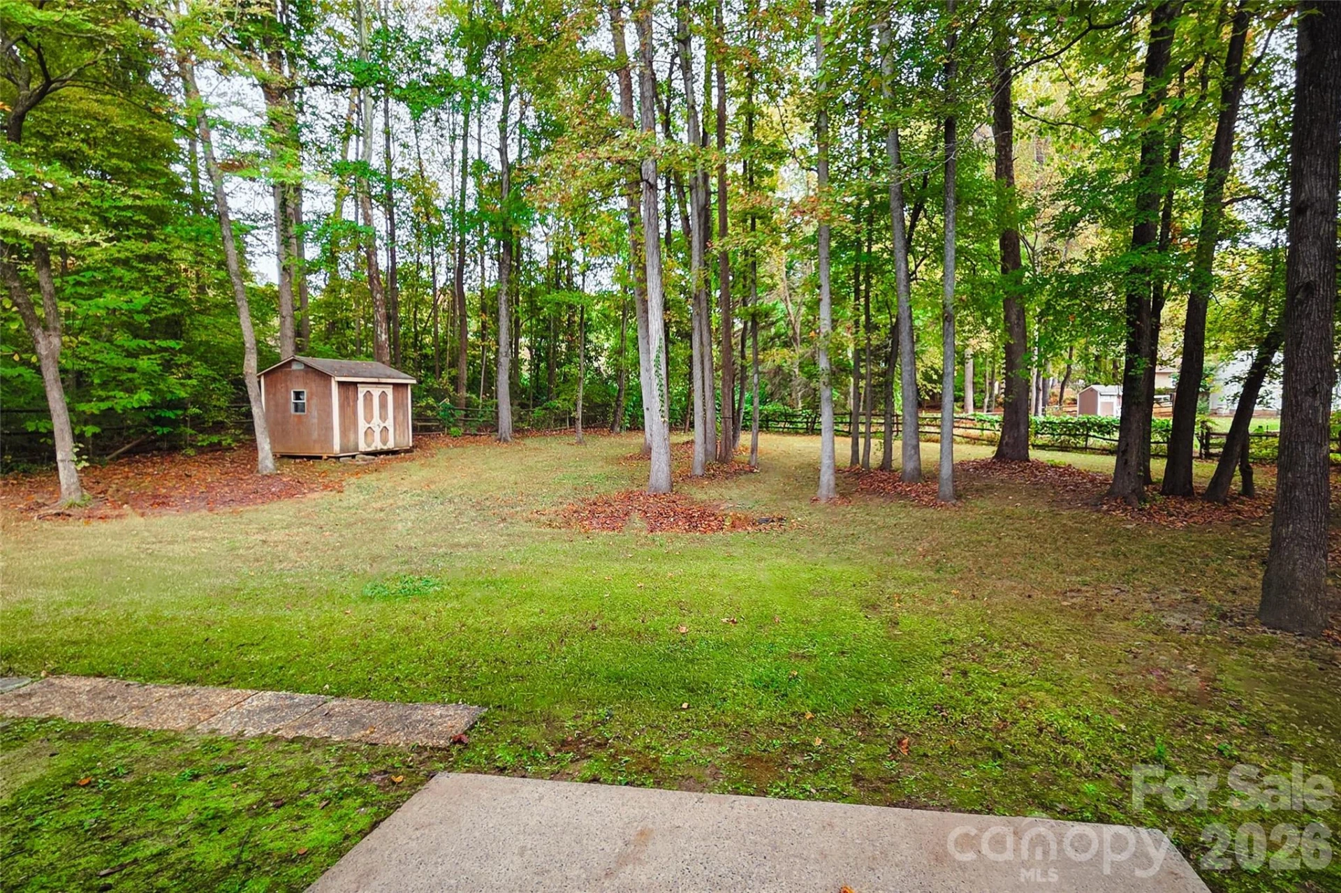 9201 Rotherham Lane - Photo 12