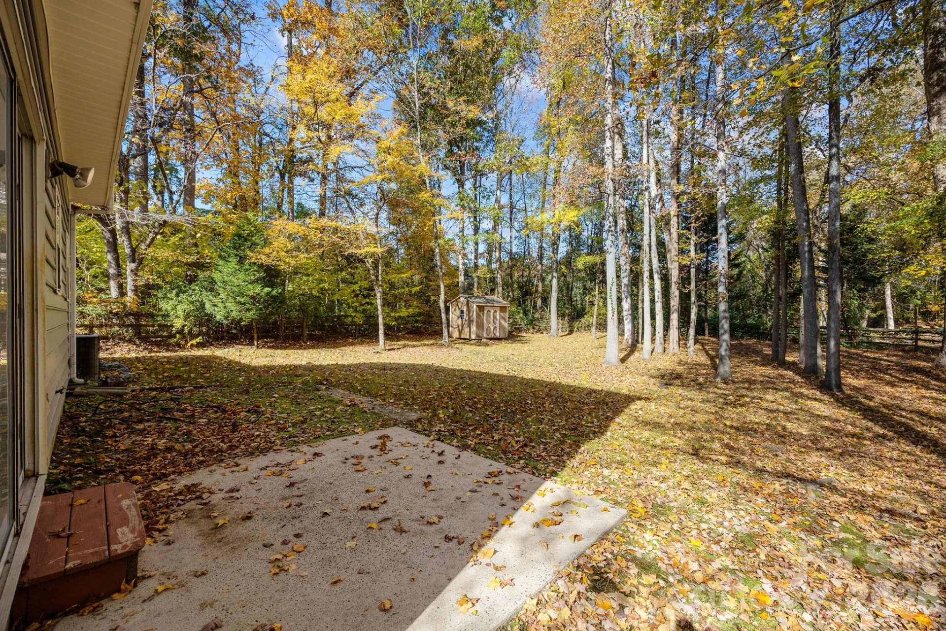 9201 Rotherham Lane - Photo 17
