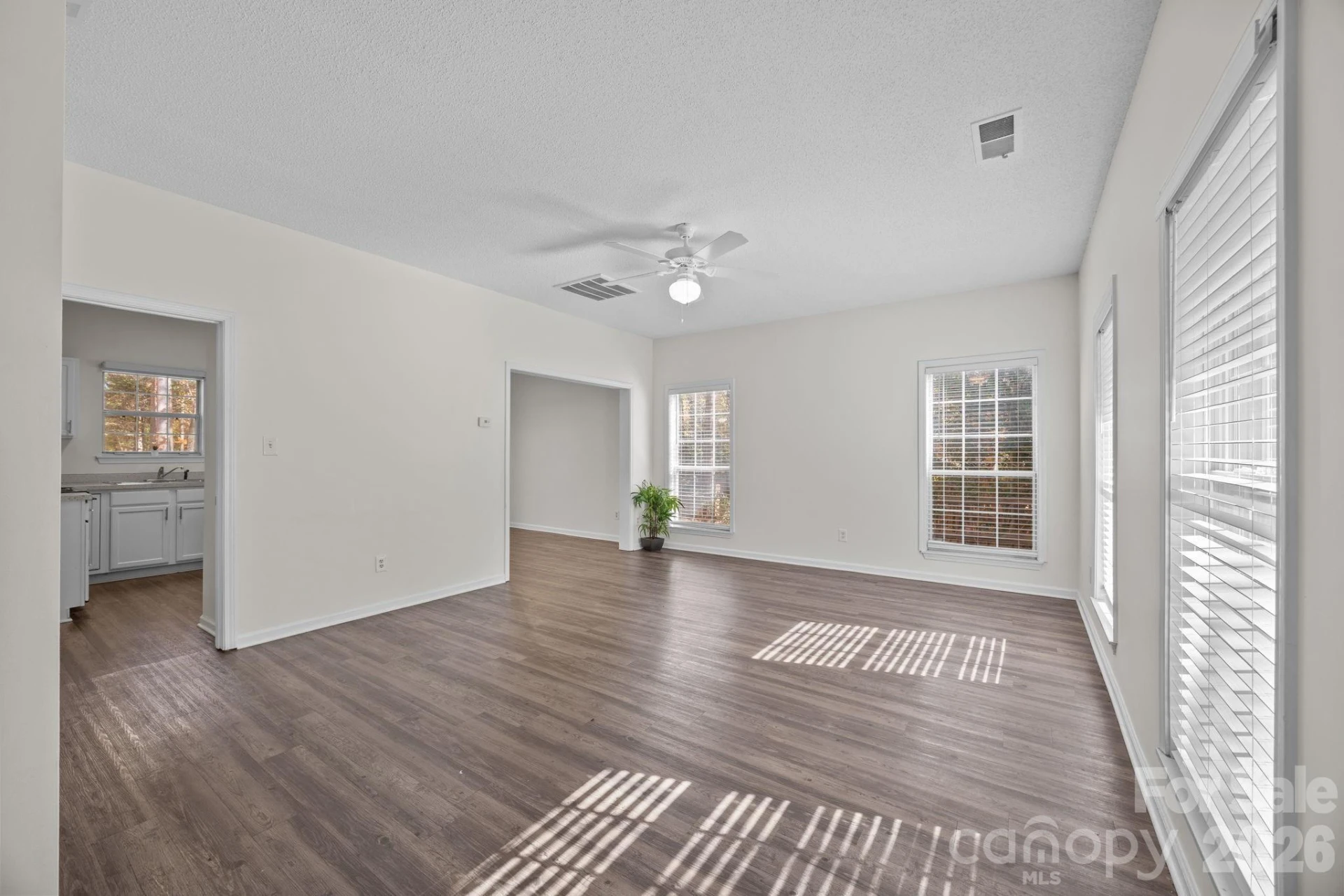 9201 Rotherham Lane - Photo 21