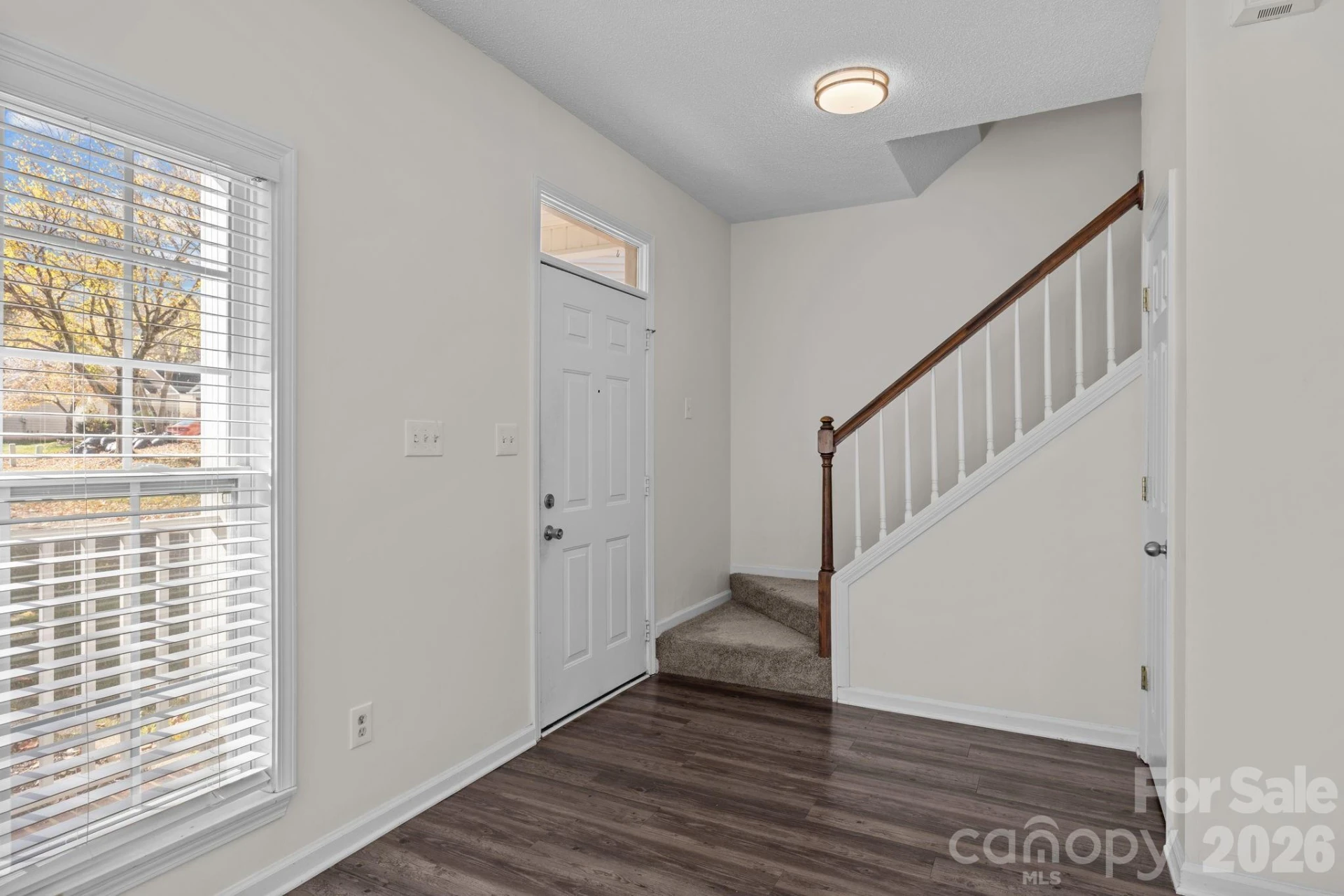9201 Rotherham Lane - Photo 4