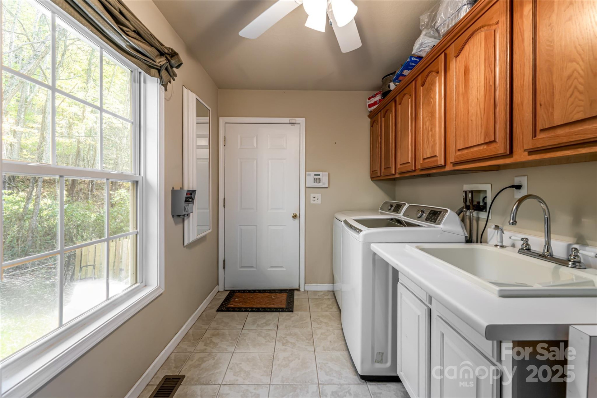 154 Presidential Drive - Photo 32