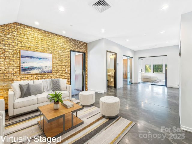 208 Charlotte Highway