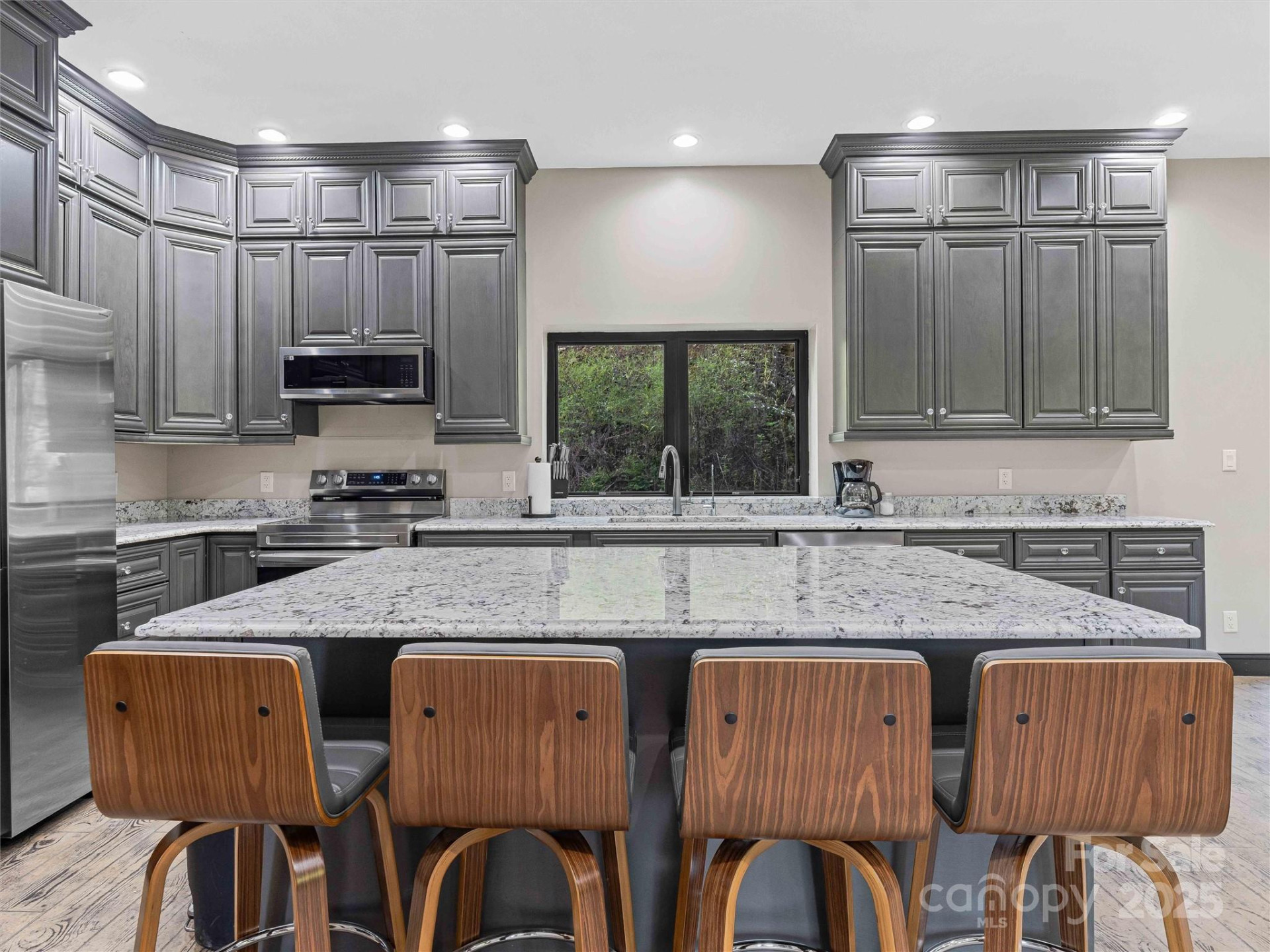 945 Roaring Fork Road - Photo 9