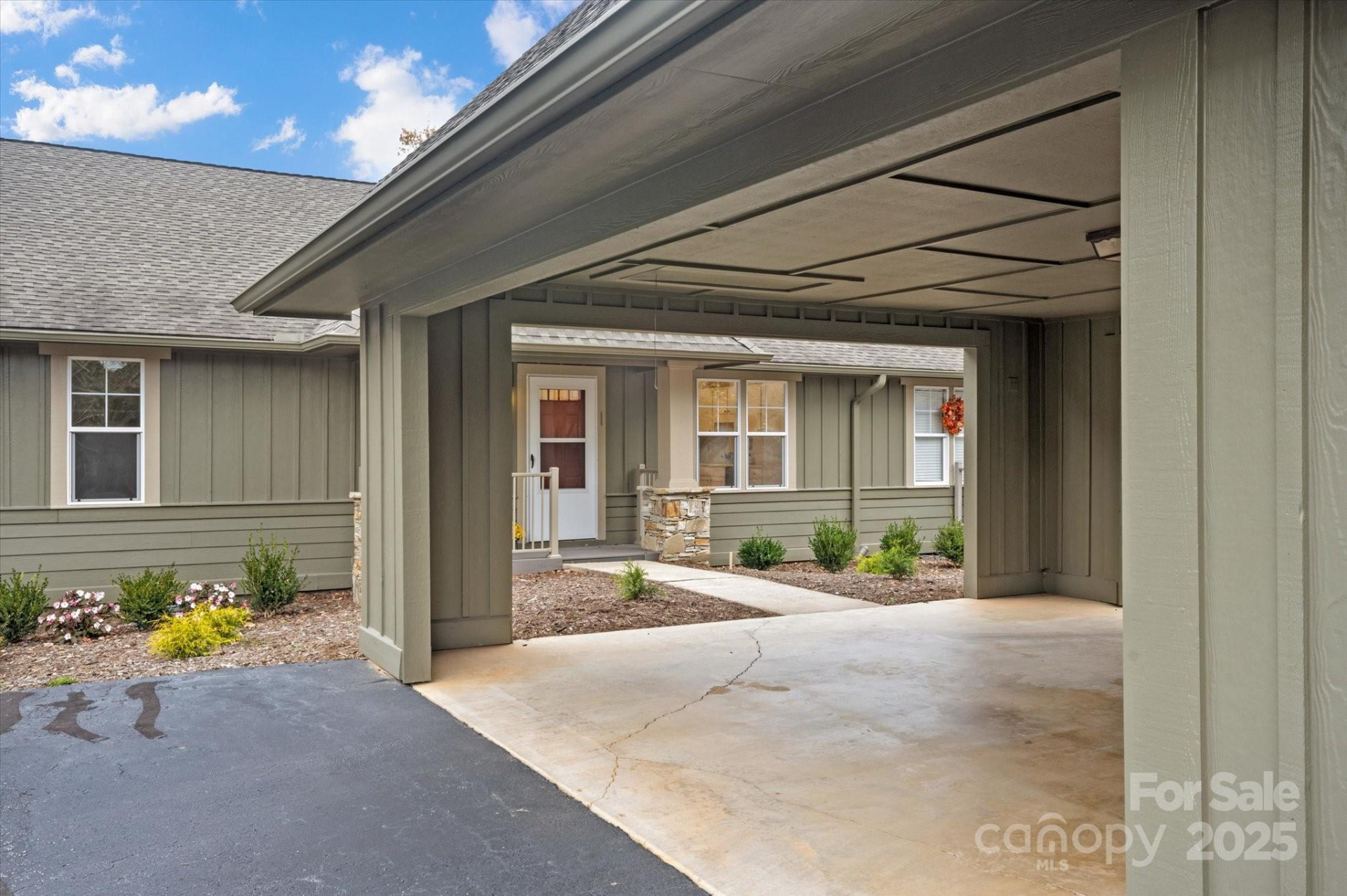 102 Fox Den Court - Photo 2