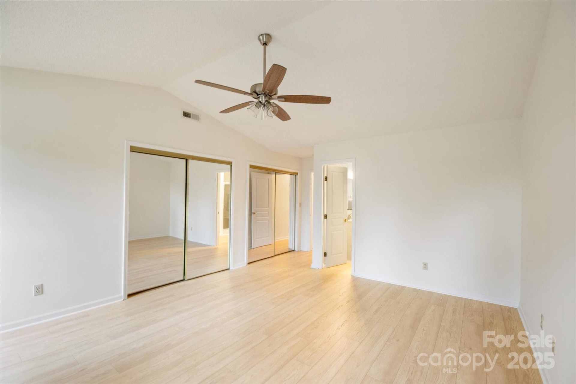 102 Fox Den Court - Photo 11